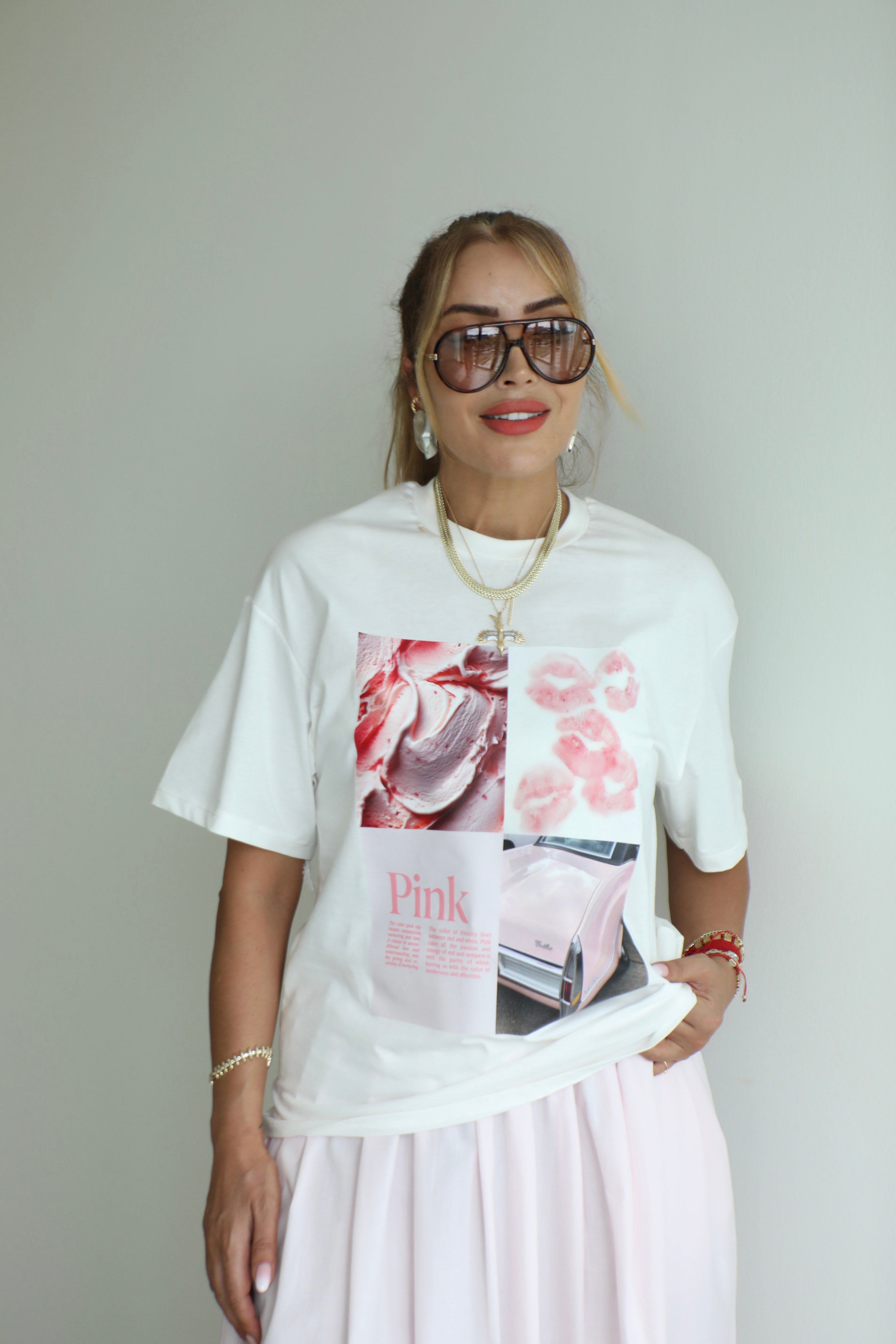 Beyaz Pembe Baskılı Salaş T-shirt 