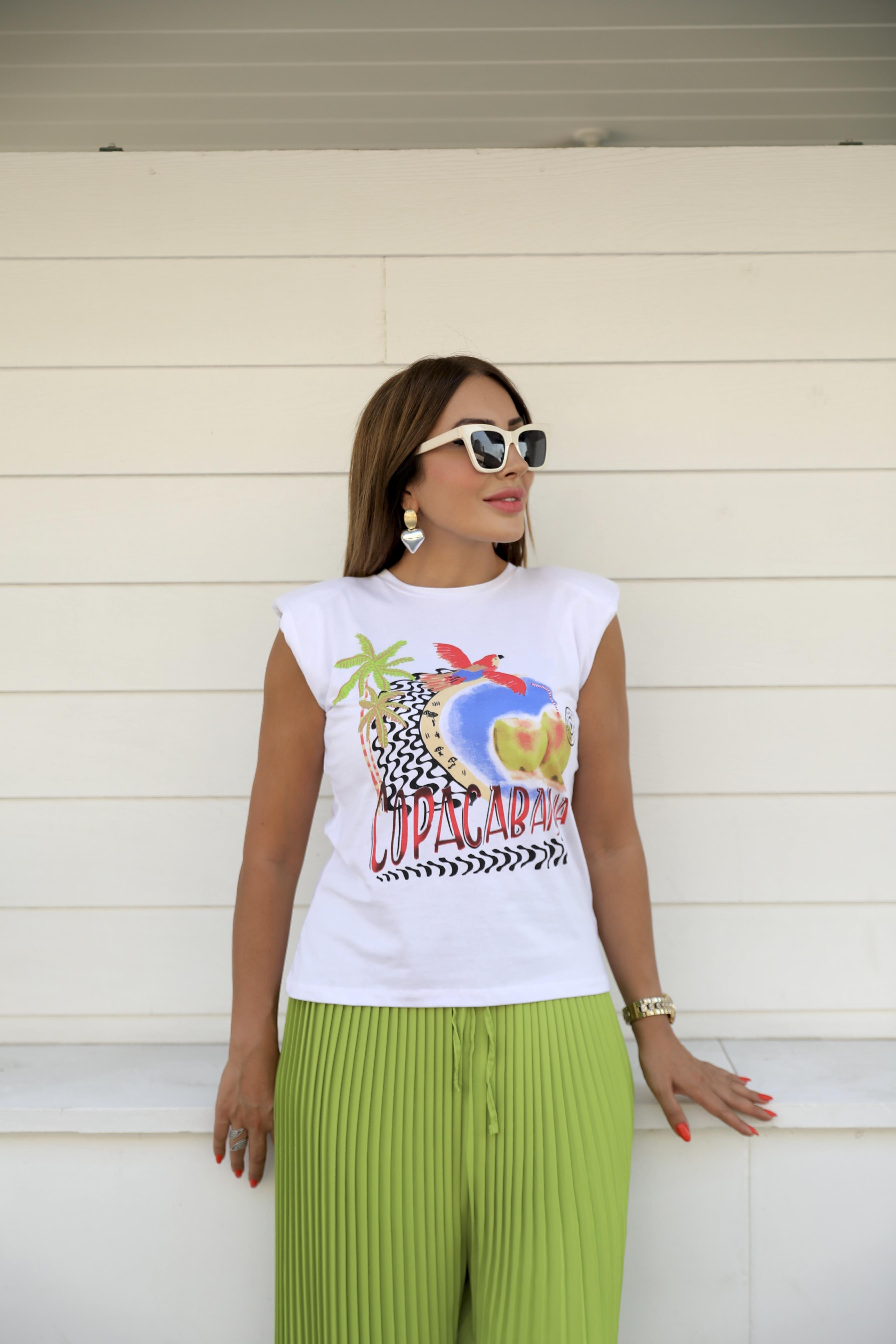Beyaz Vatkalı Baskılı T-shirt