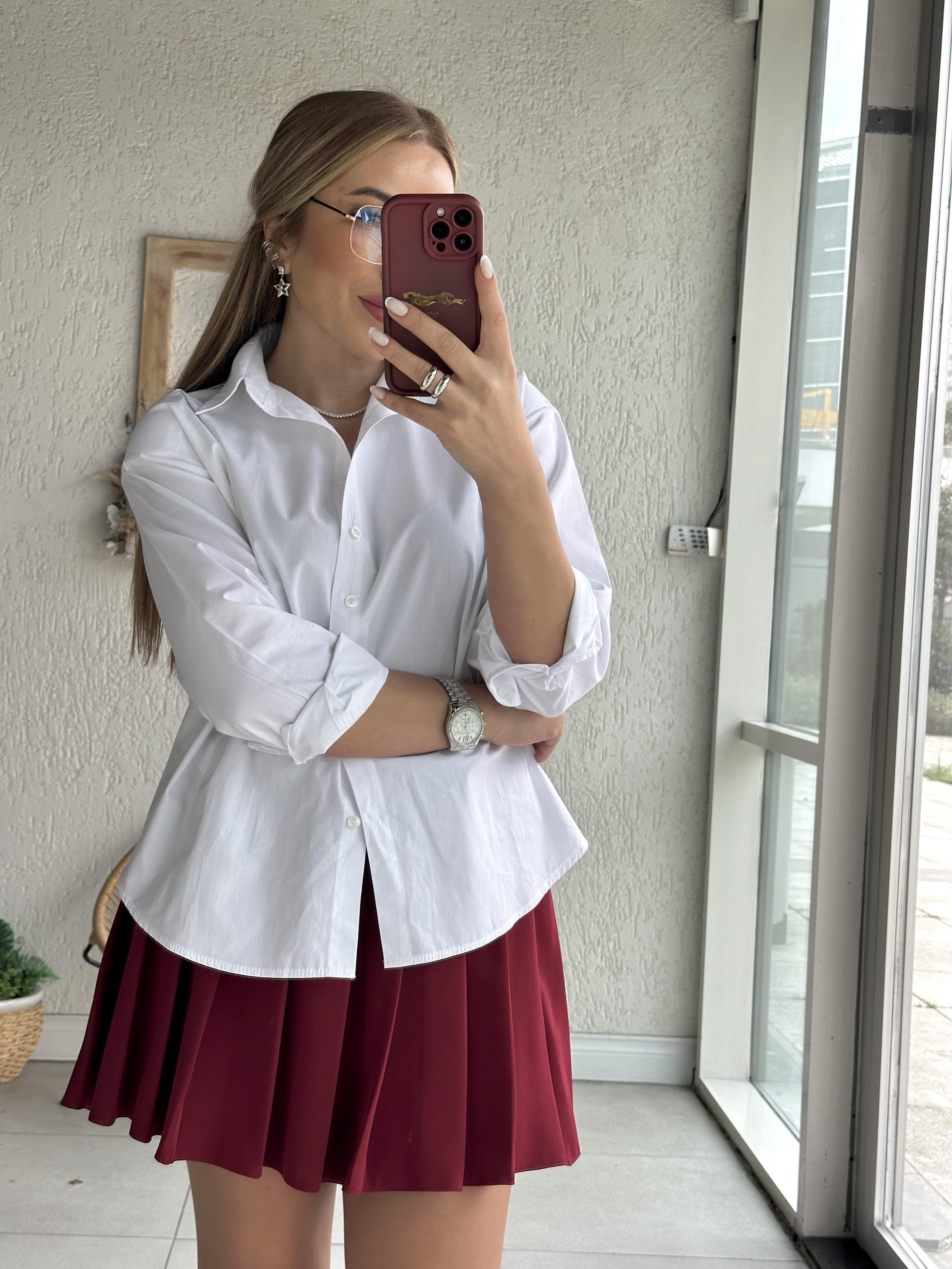 Beyaz Vatkalı Gömlek