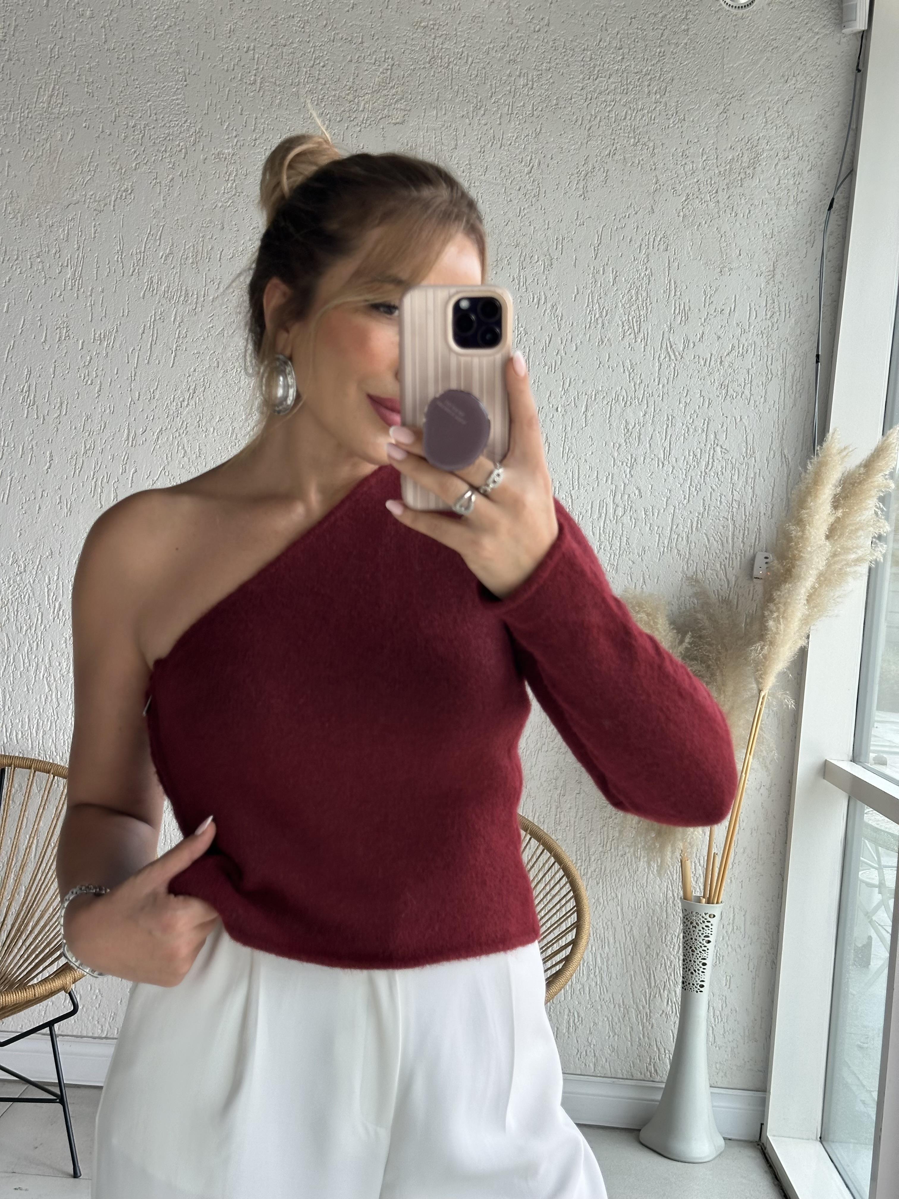 Bordo Dokulu Tek Omuz Triko