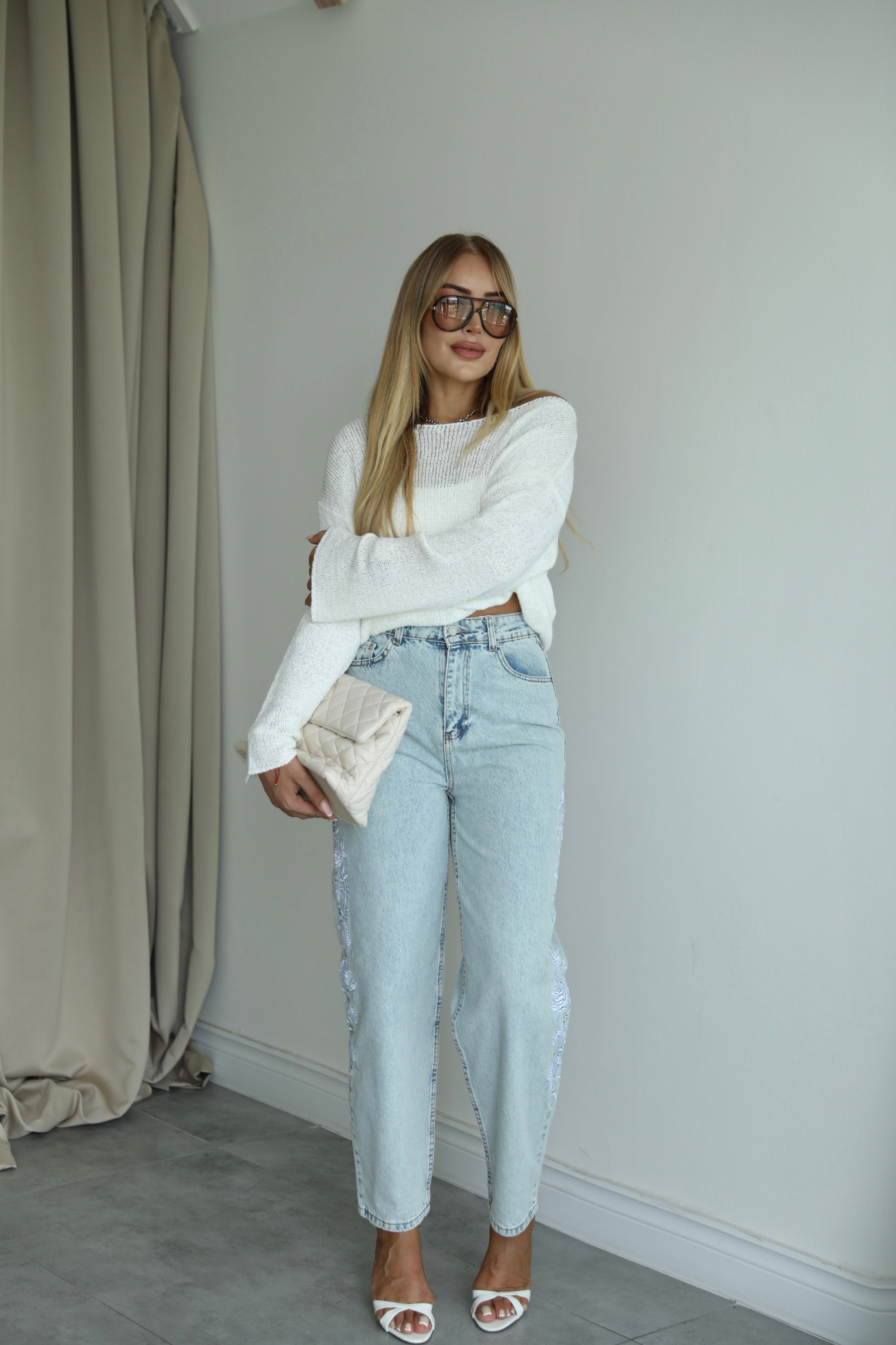 Buz Mavisi Nakışlı Barrel Jean