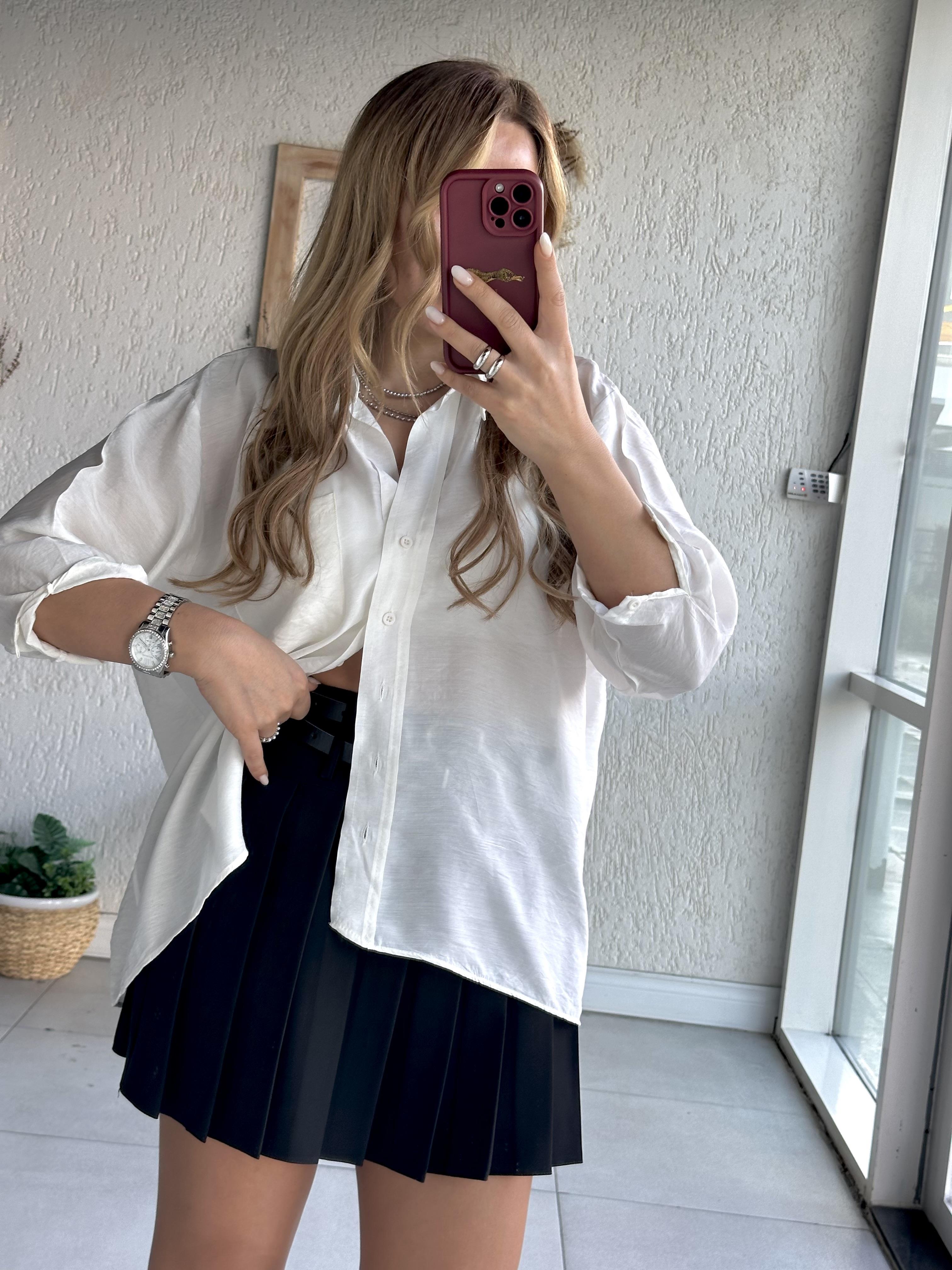 Ekru Cep Detaylı Gömlek