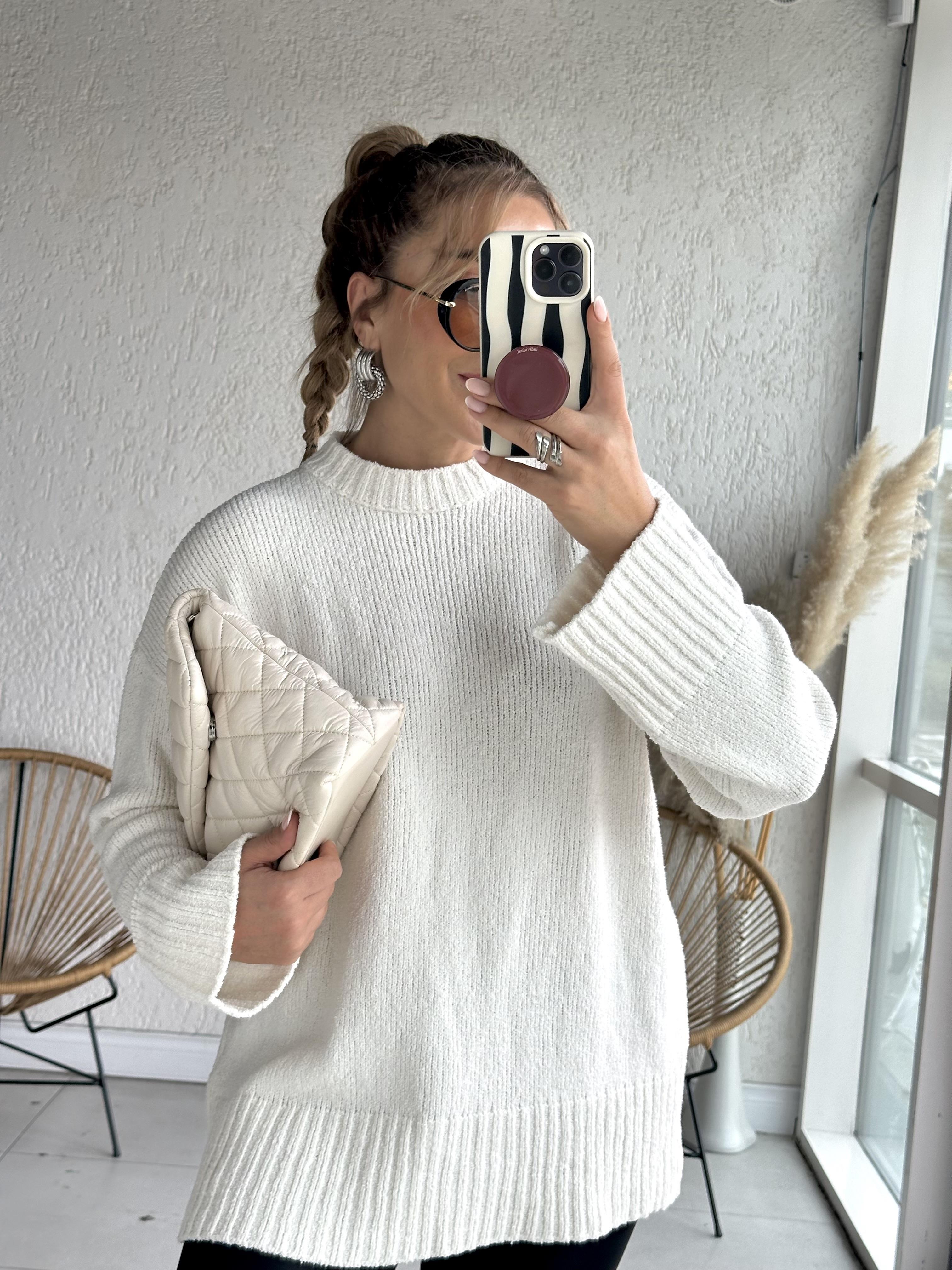 Ekru Dokulu Yumoş Oversize Kazak