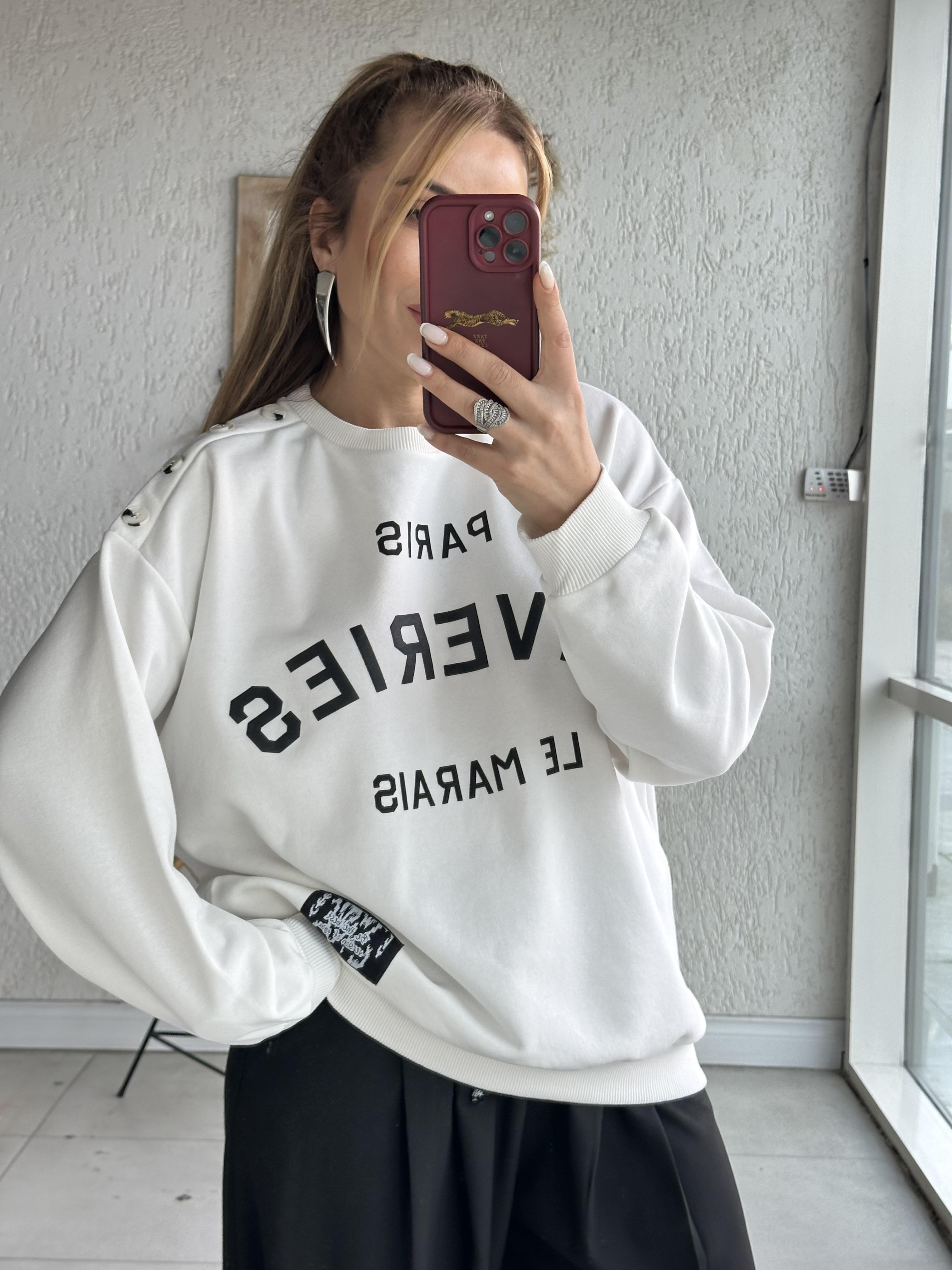 Ekru Düğme Detaylı Sweat