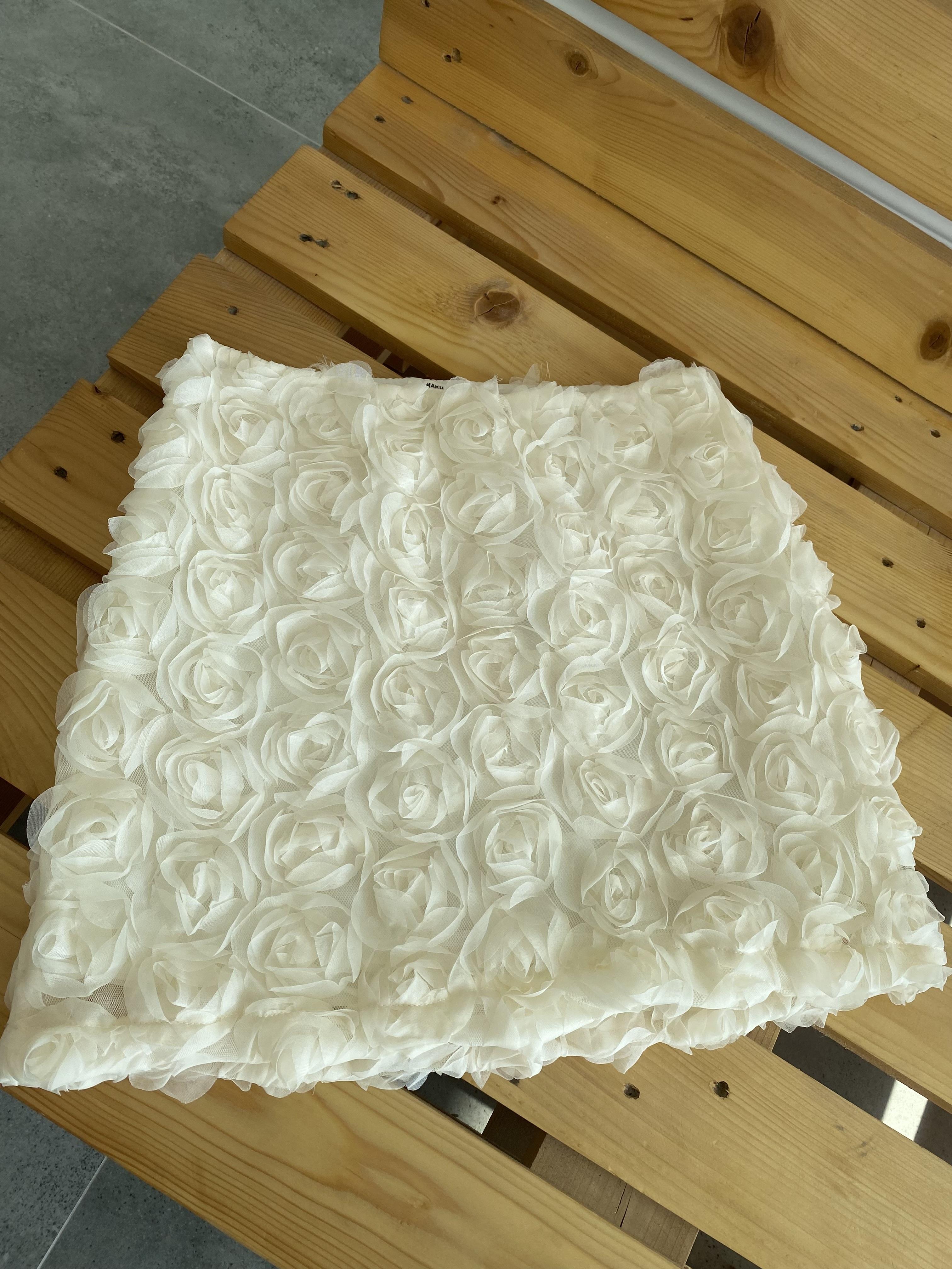 Ekru Güllü Kısa Etek