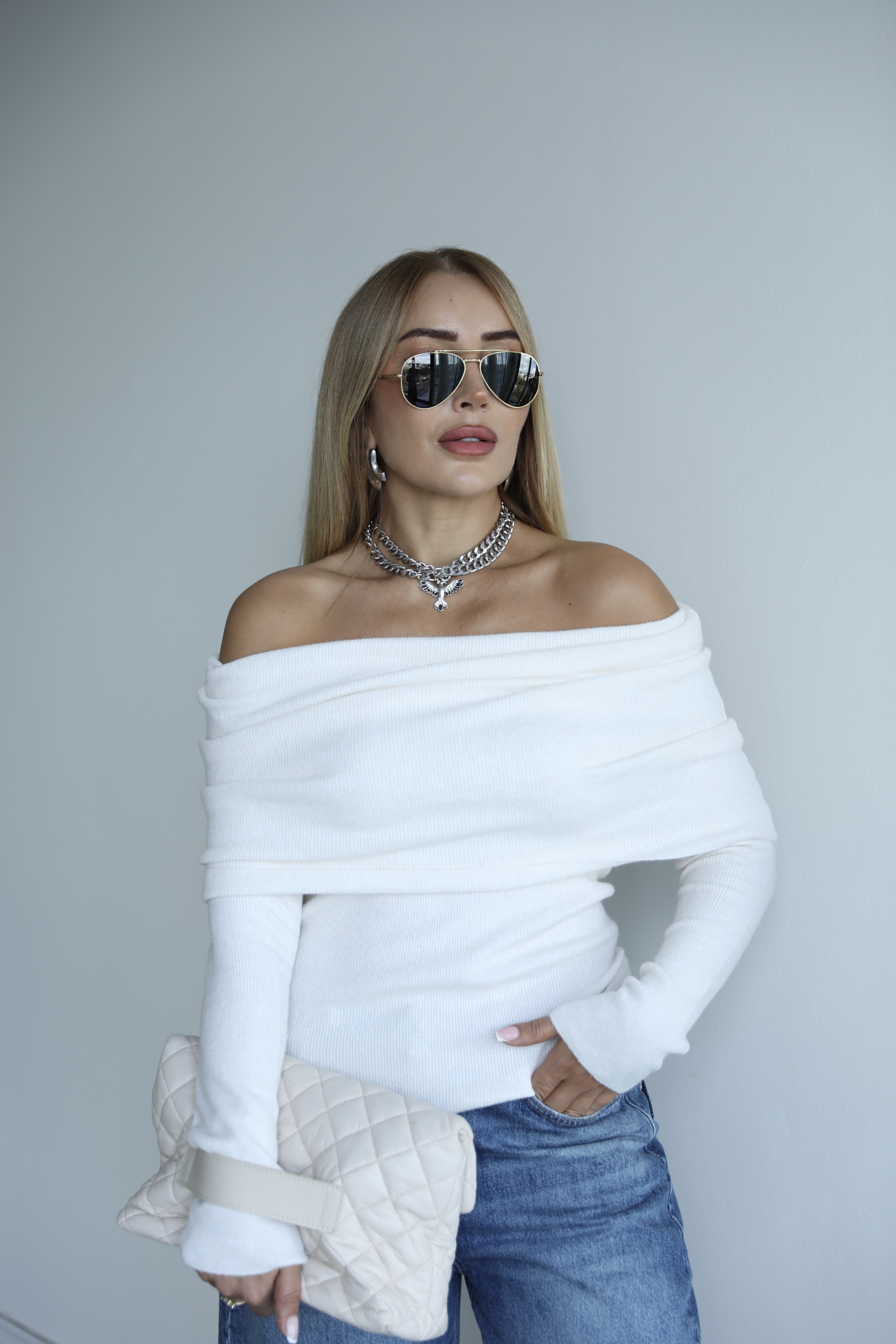 Ekru Madonna Yumoş Triko Kazak