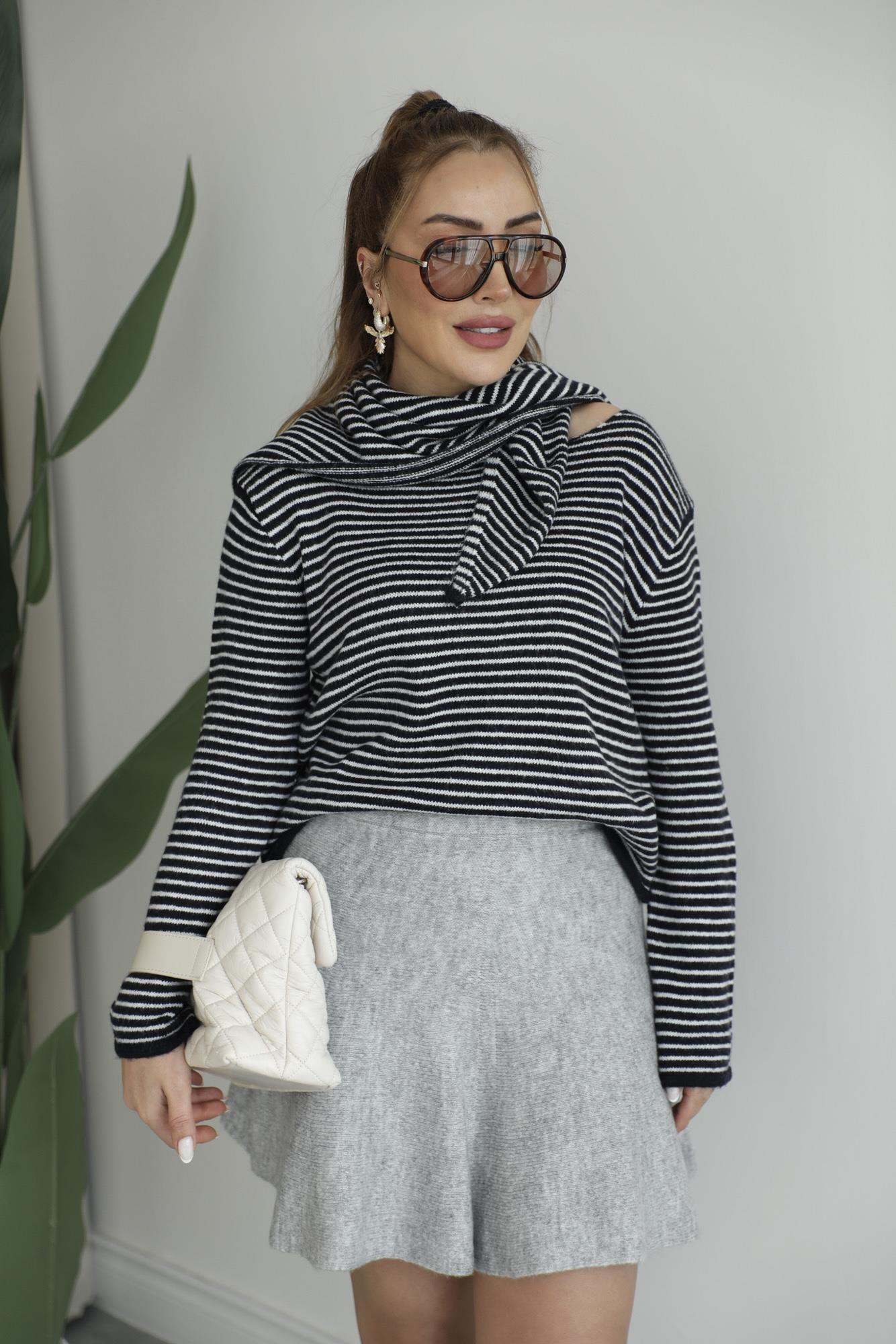 Gri Triko Kısa Etek