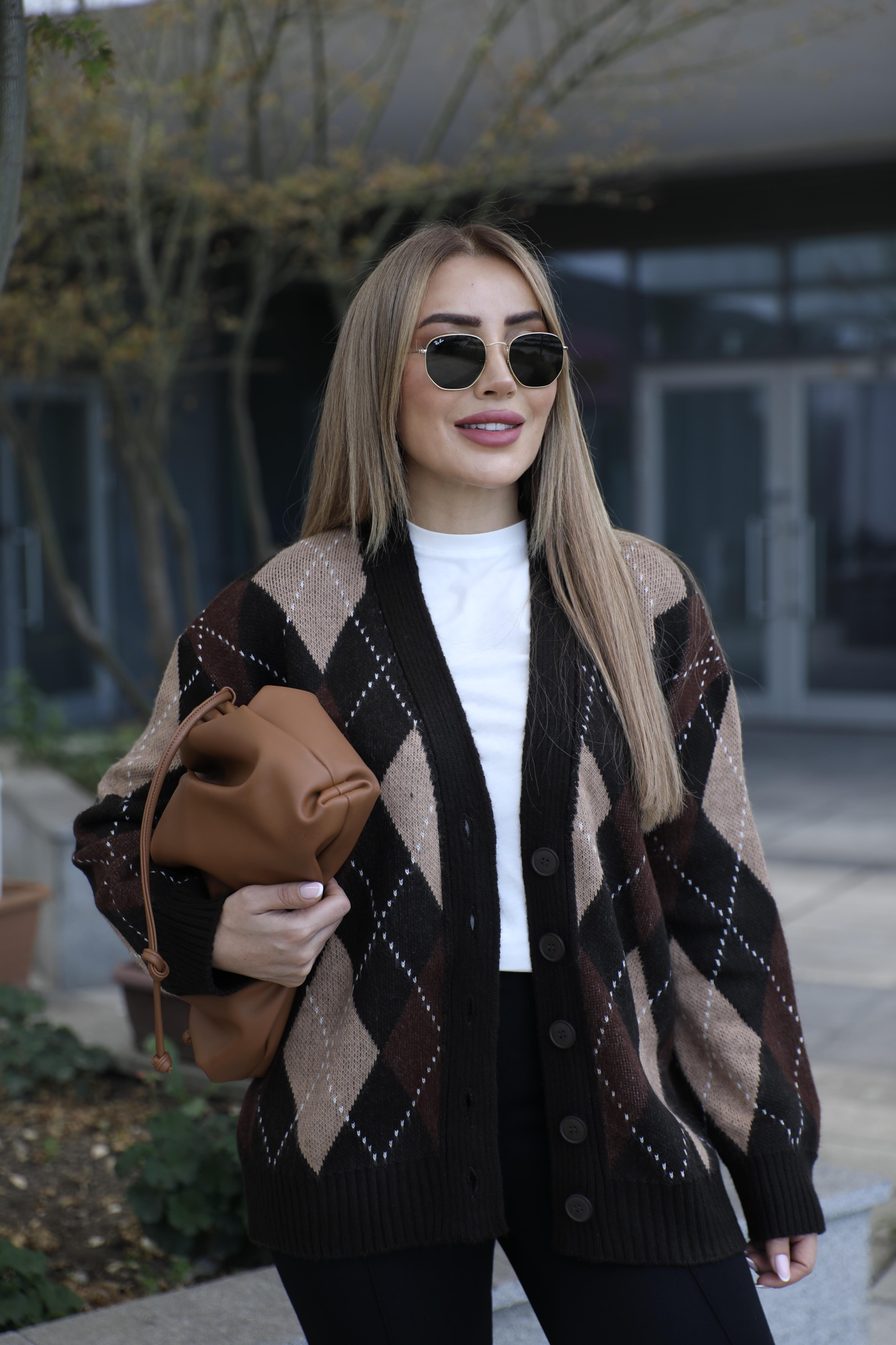 Kahve Baklava Desenli Hırka 