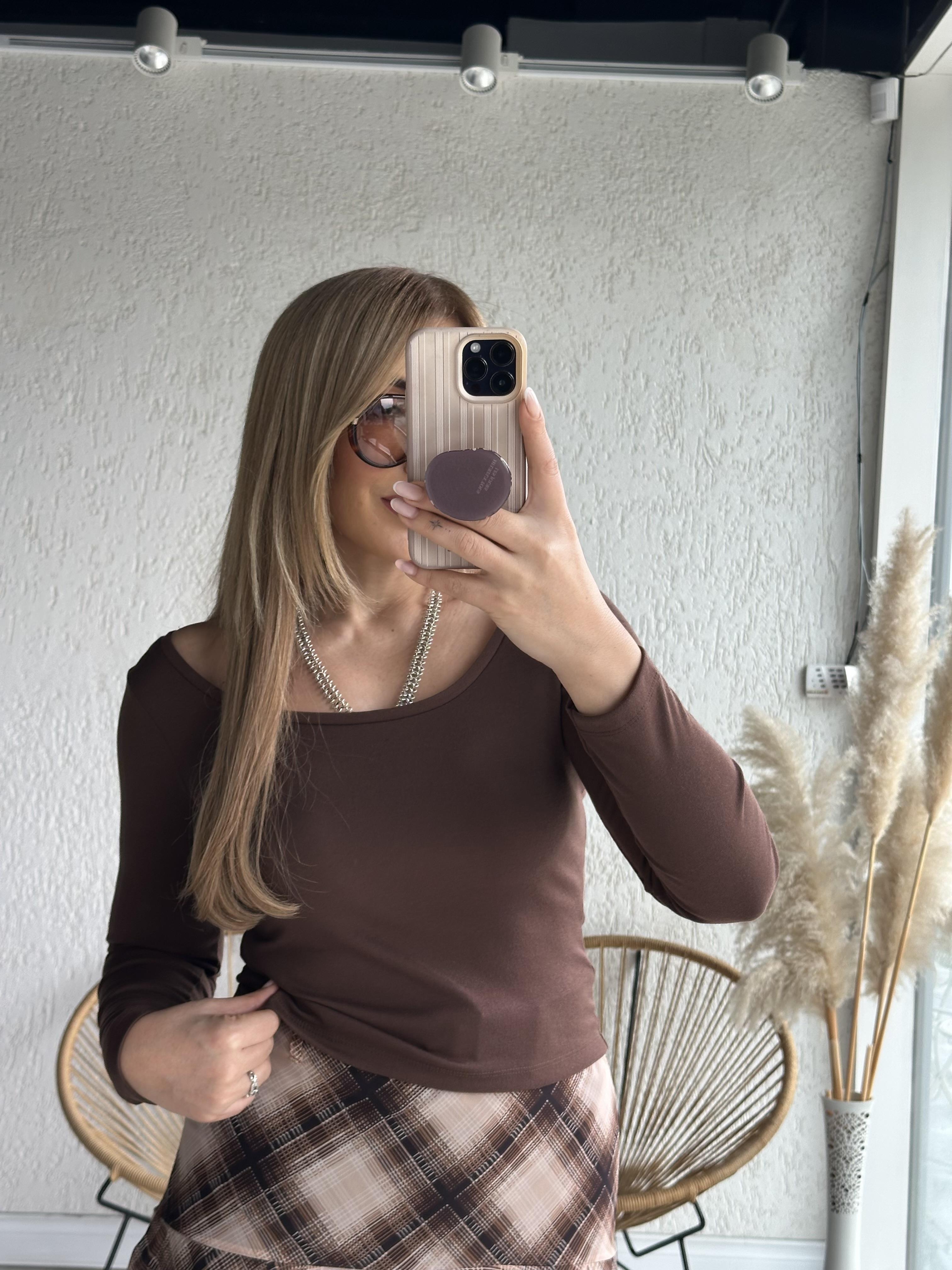 Kahve Basic Geniş Yaka Bluz