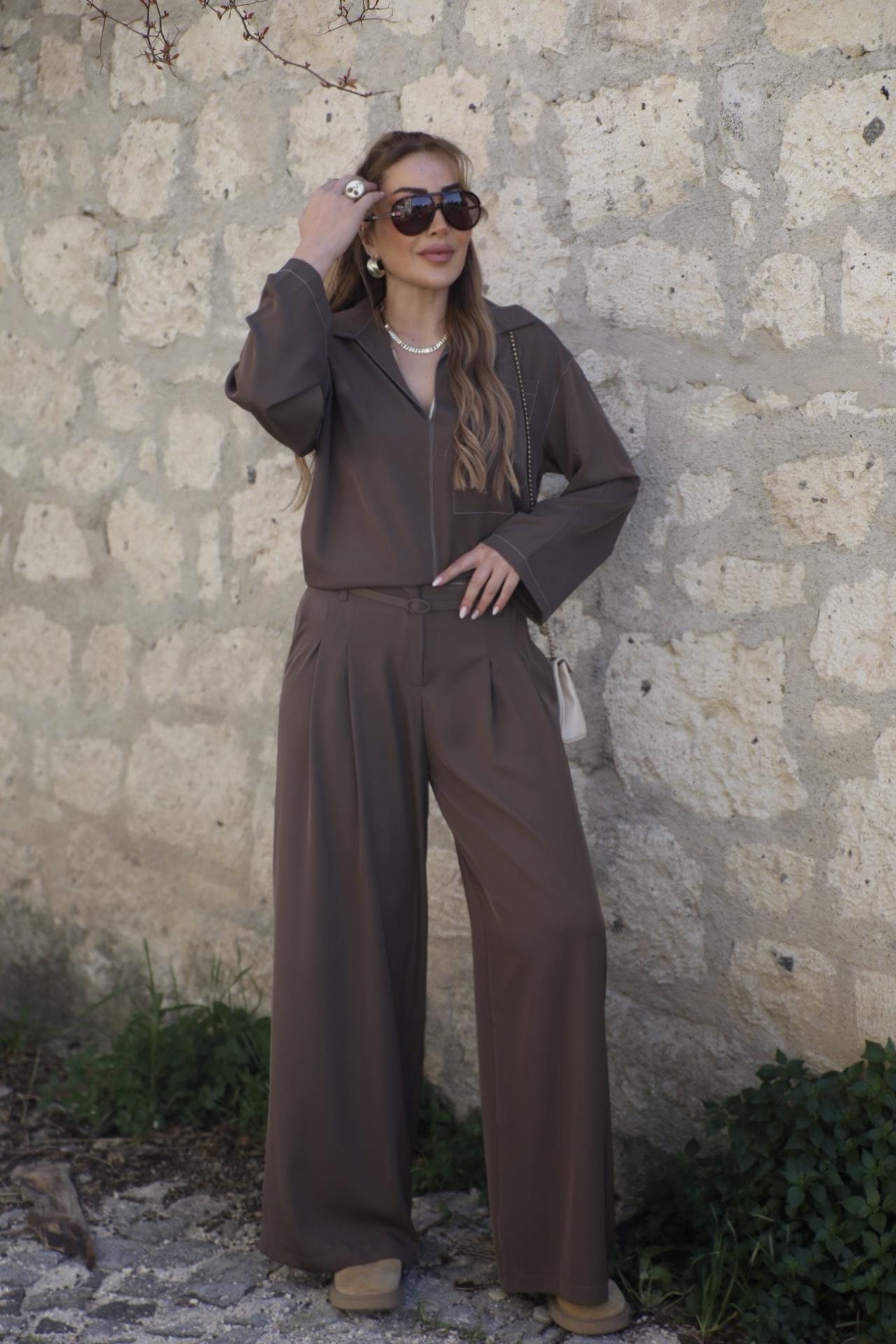 Kahve Dökümlü Bluz Pantolon Takım 