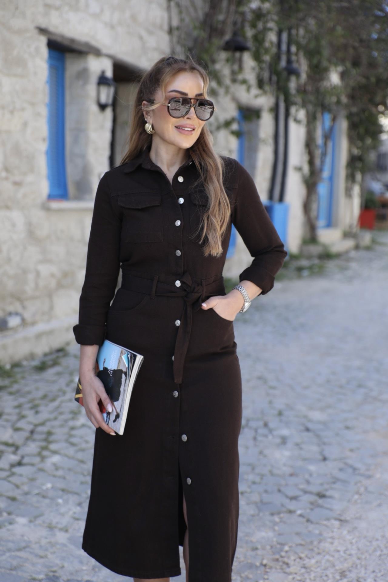 Kahve Kuşaklı Jean Elbise