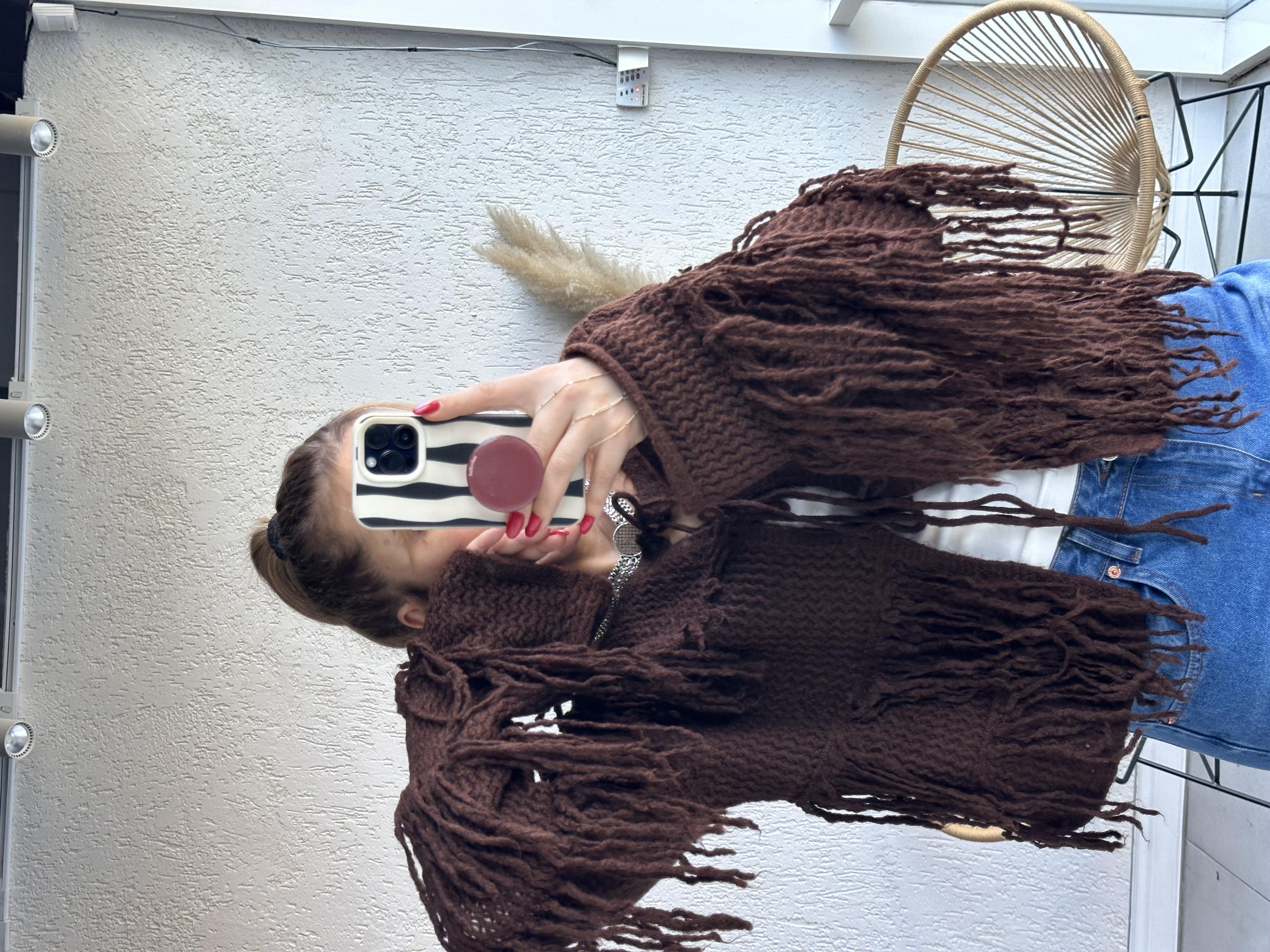 Kahve Püsküllü Hırka