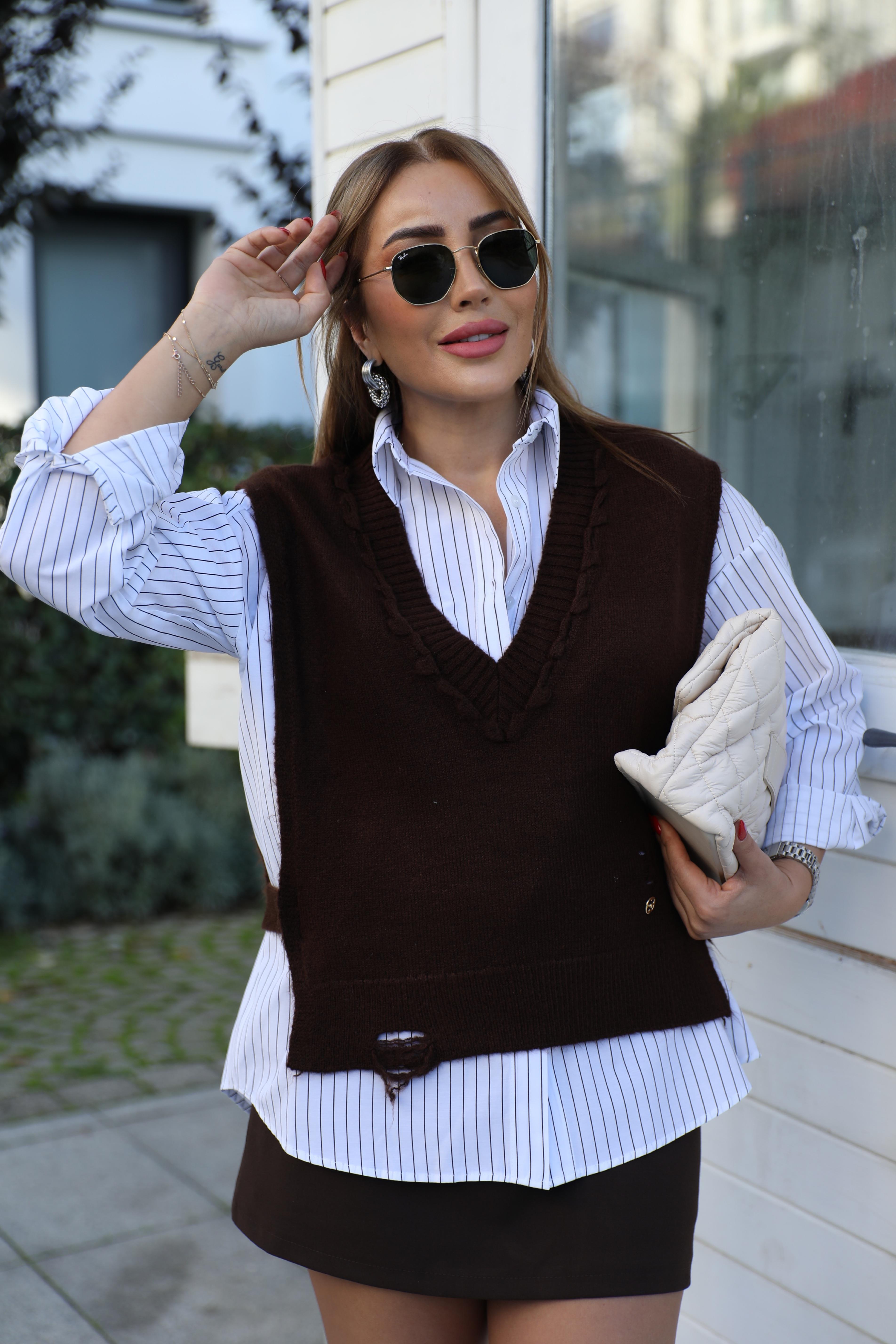 Kahve Triko Detaylı Gömlek