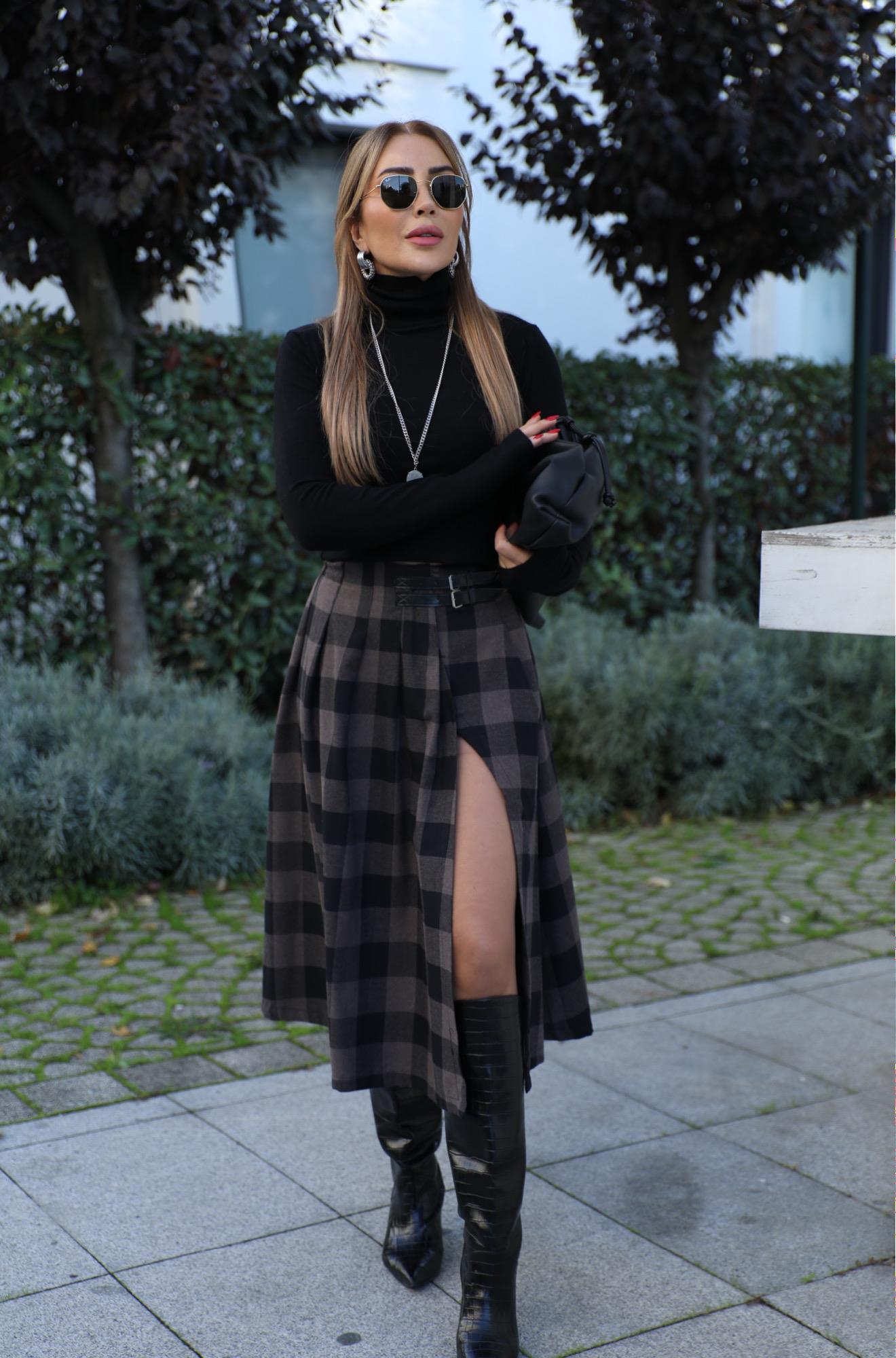 Kareli Kemer Detaylı Etek