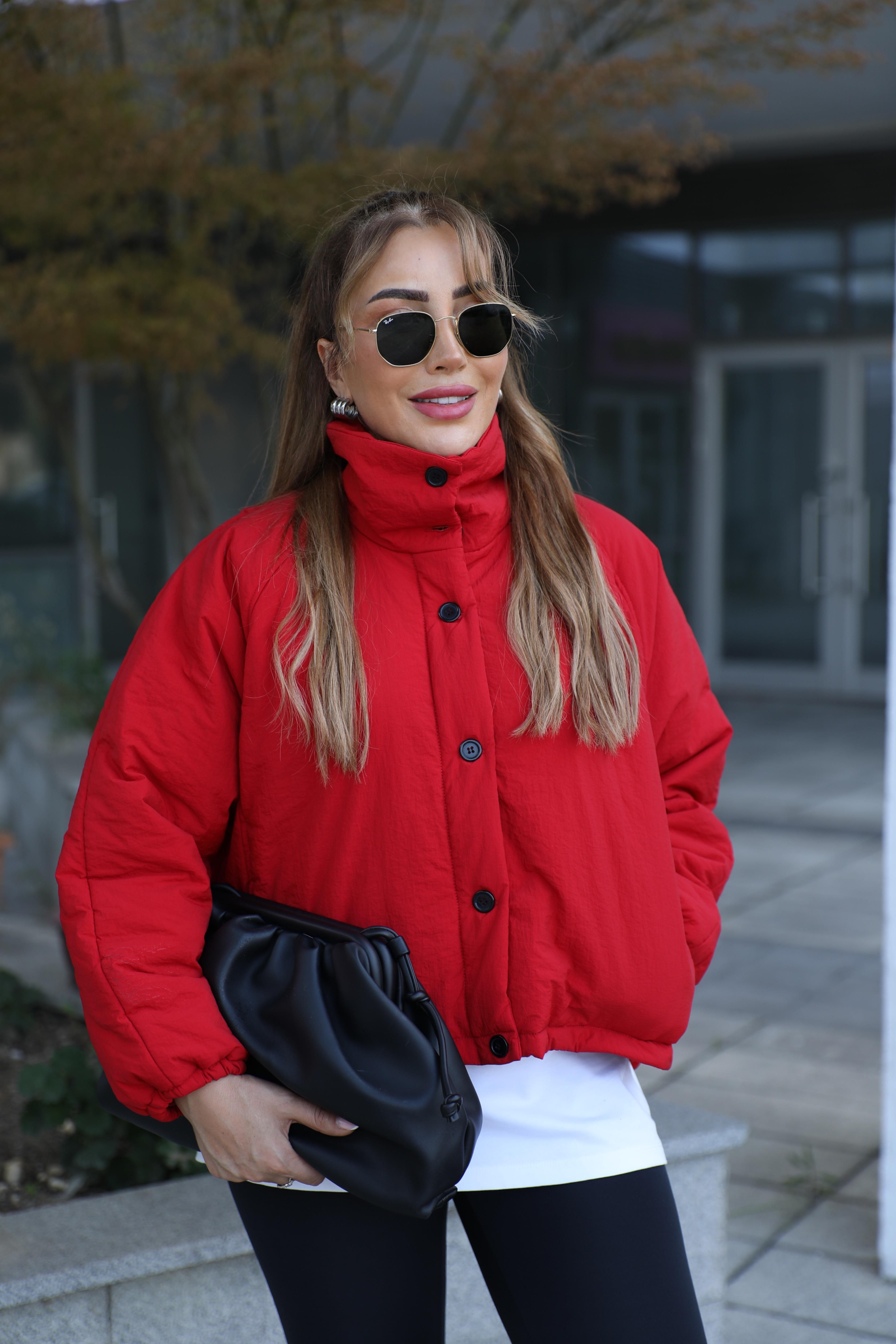 Kırmızı Salaş Mont