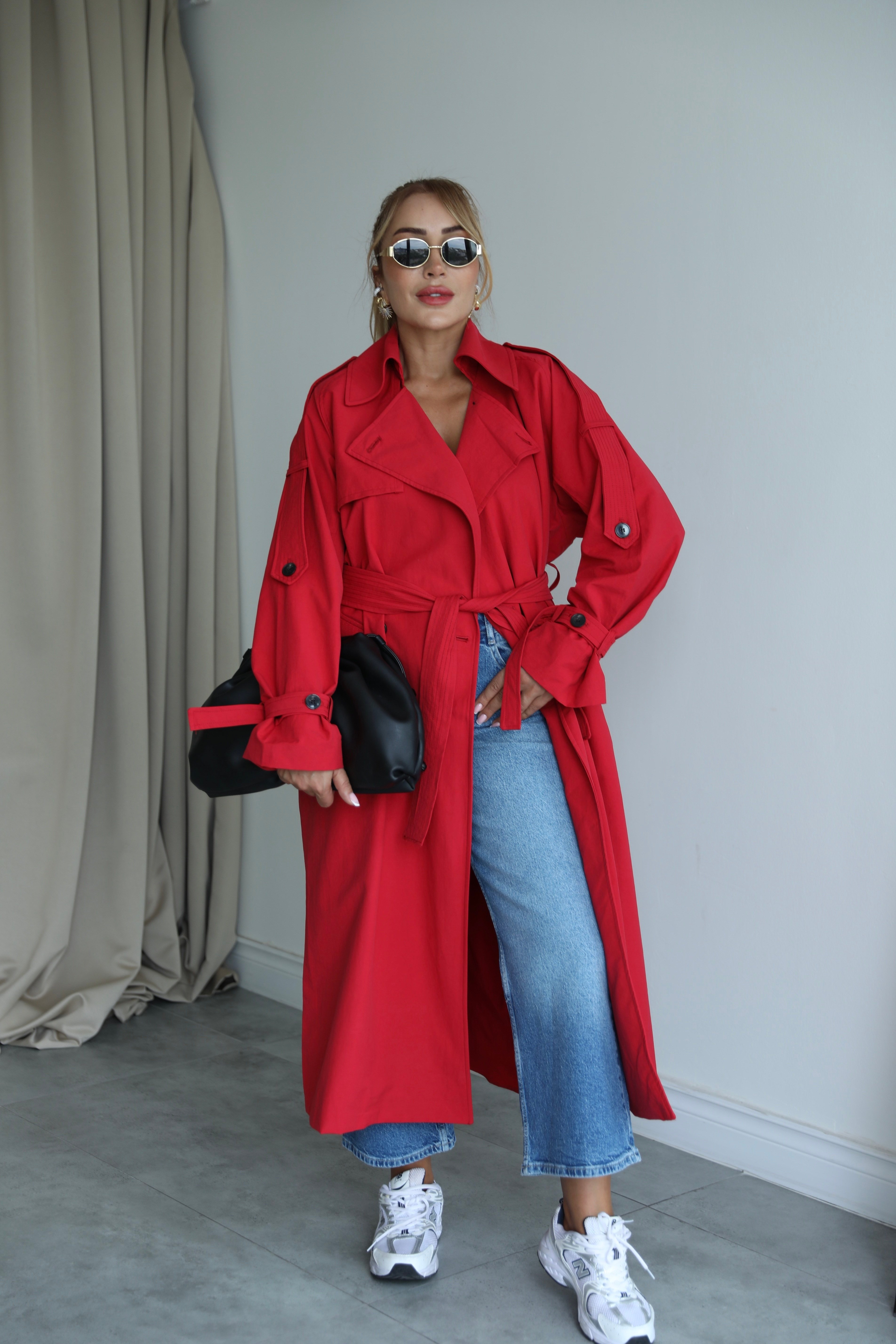 Kırmızı Siyah Düğmeli Oversize Trençkot
