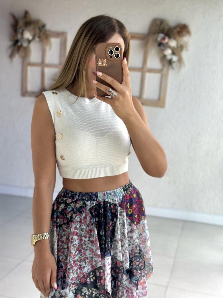 Krem Düğme Detaylı Bluz