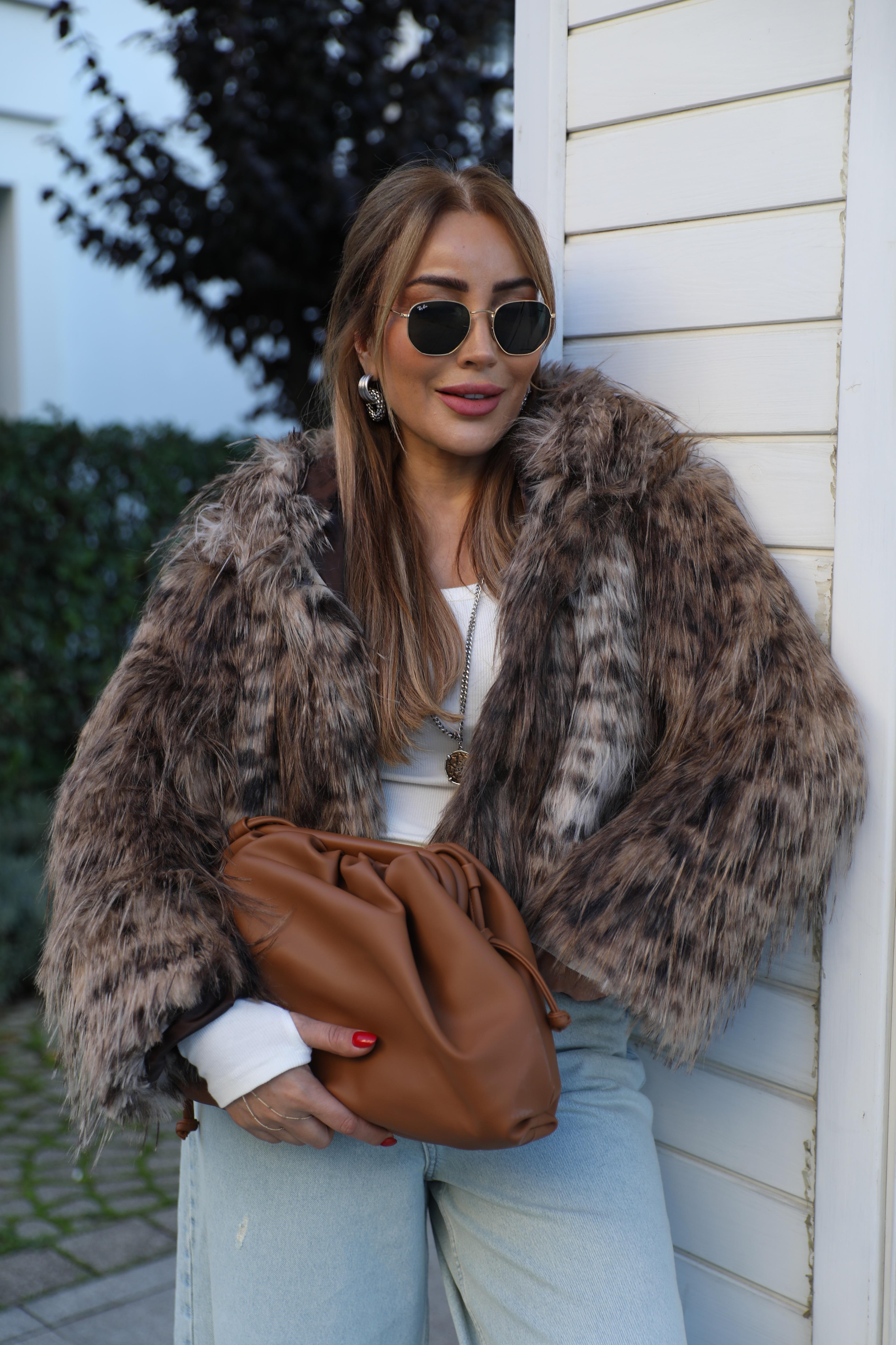 Leopar Kapüşonlu Kürk