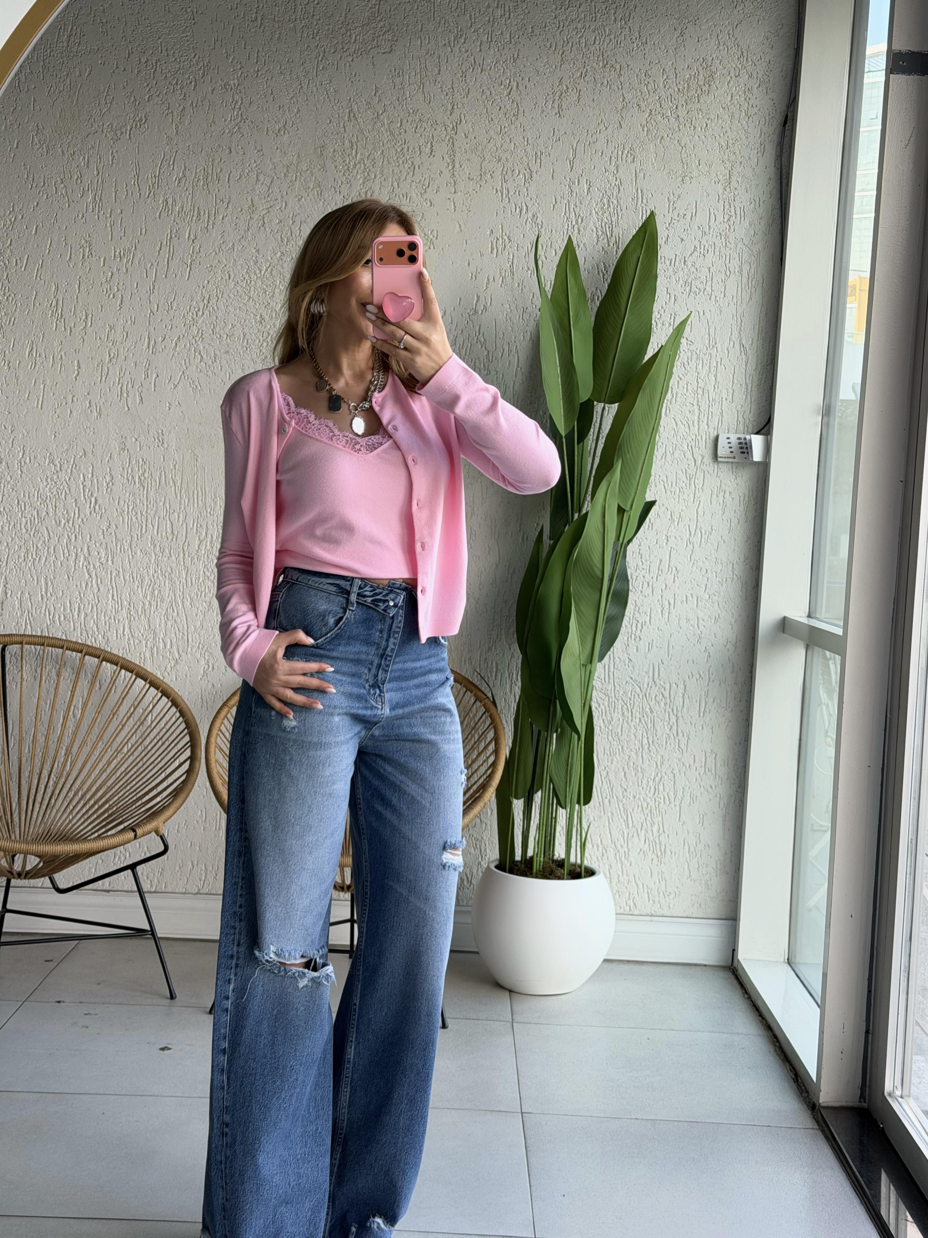 Mavi Bel Detaylı Yıkamalı Jean