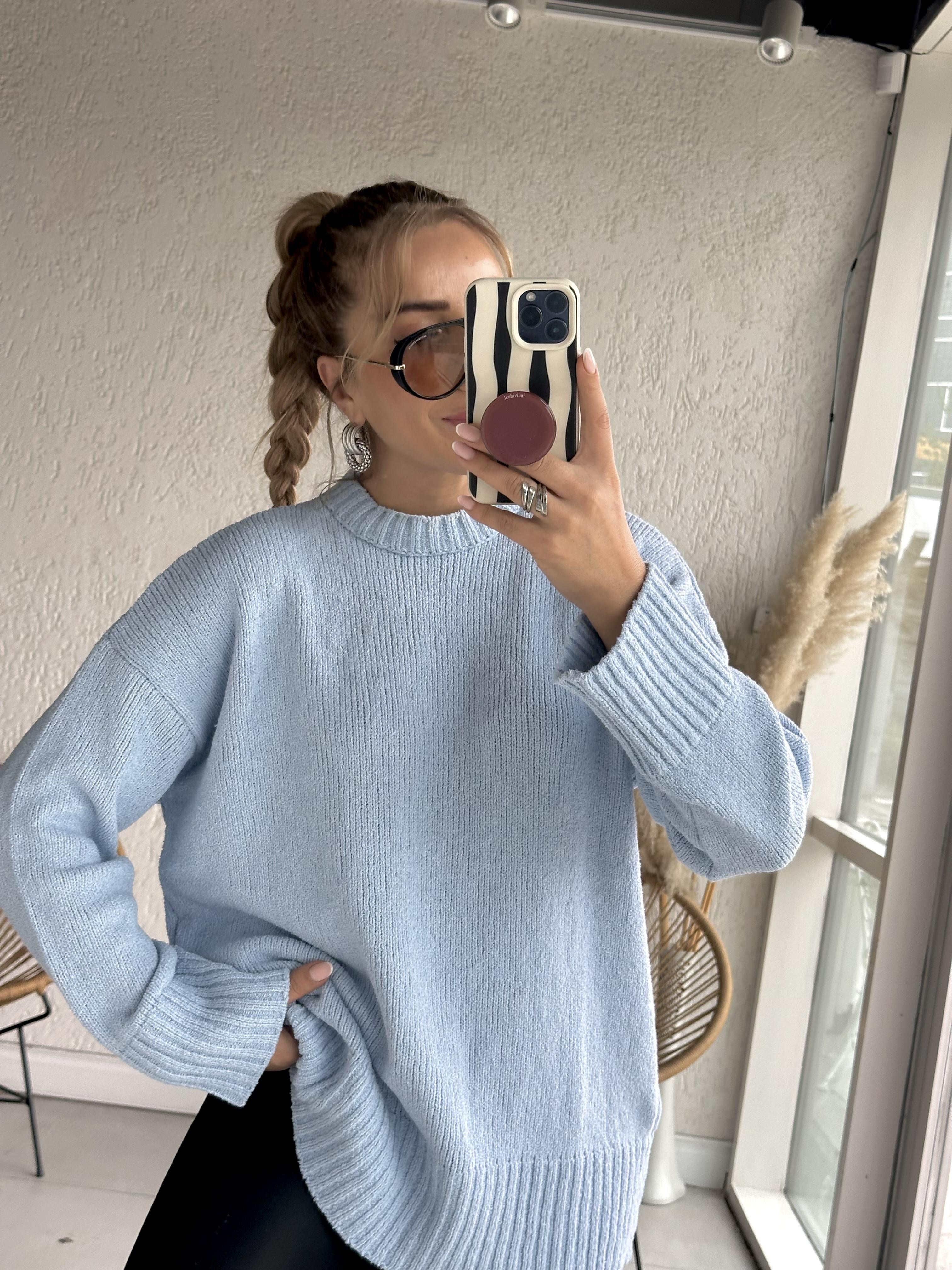 Mavi Dokulu Yumoş Oversize Kazak