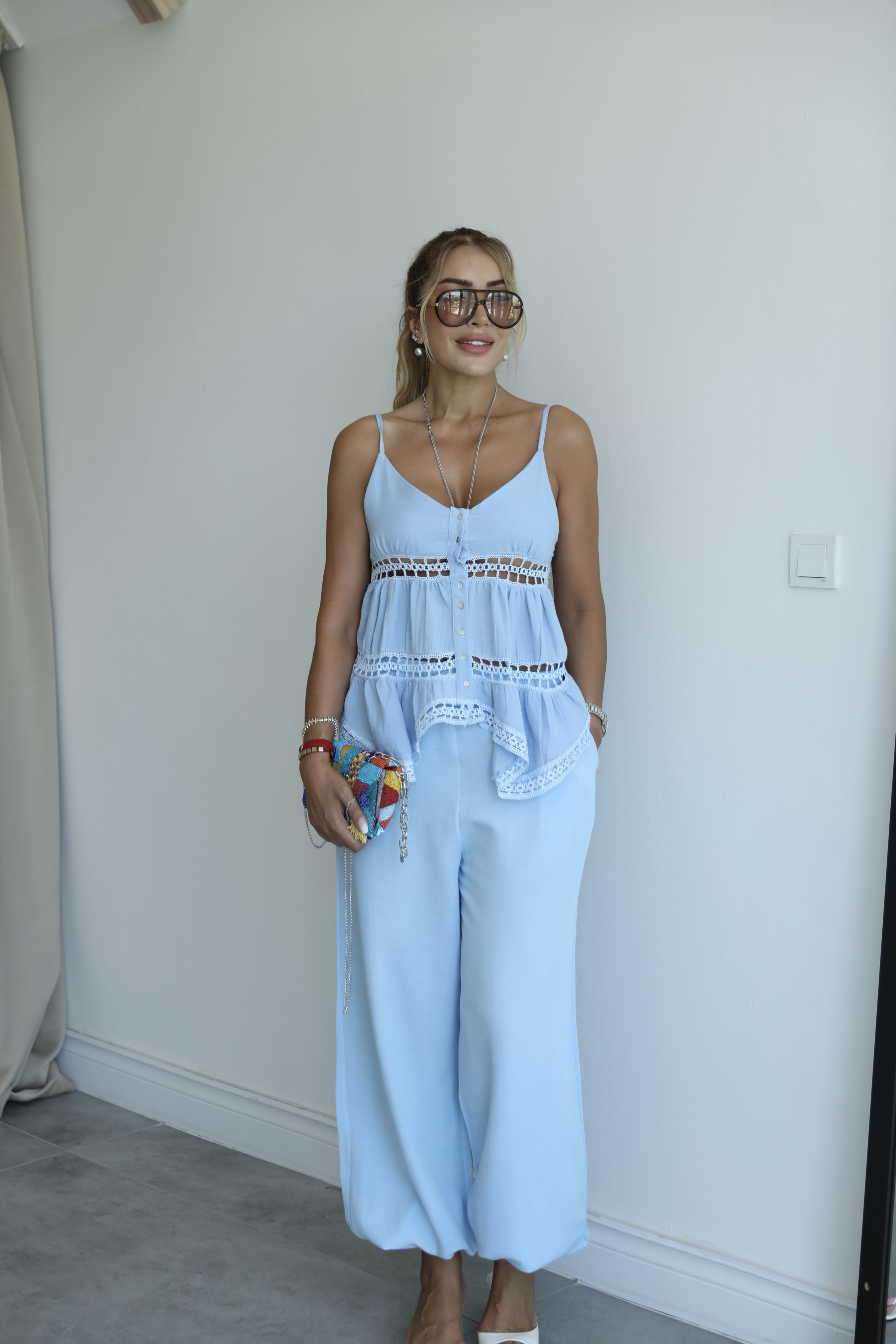 Mavi Keten Güpürlü Bluz Pantolon Takım 