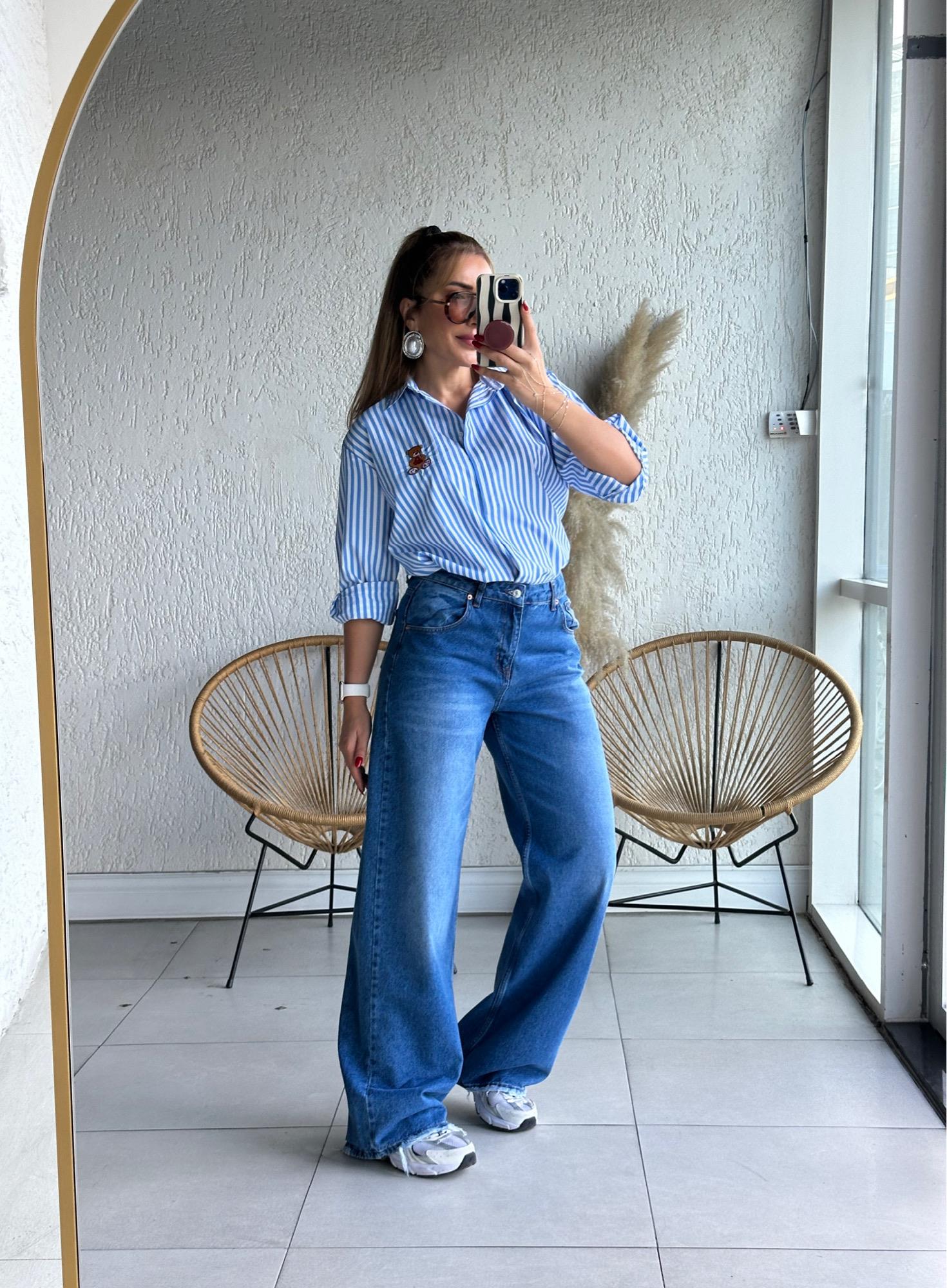 Mavi Yıkamalı Toka Detaylı Jean