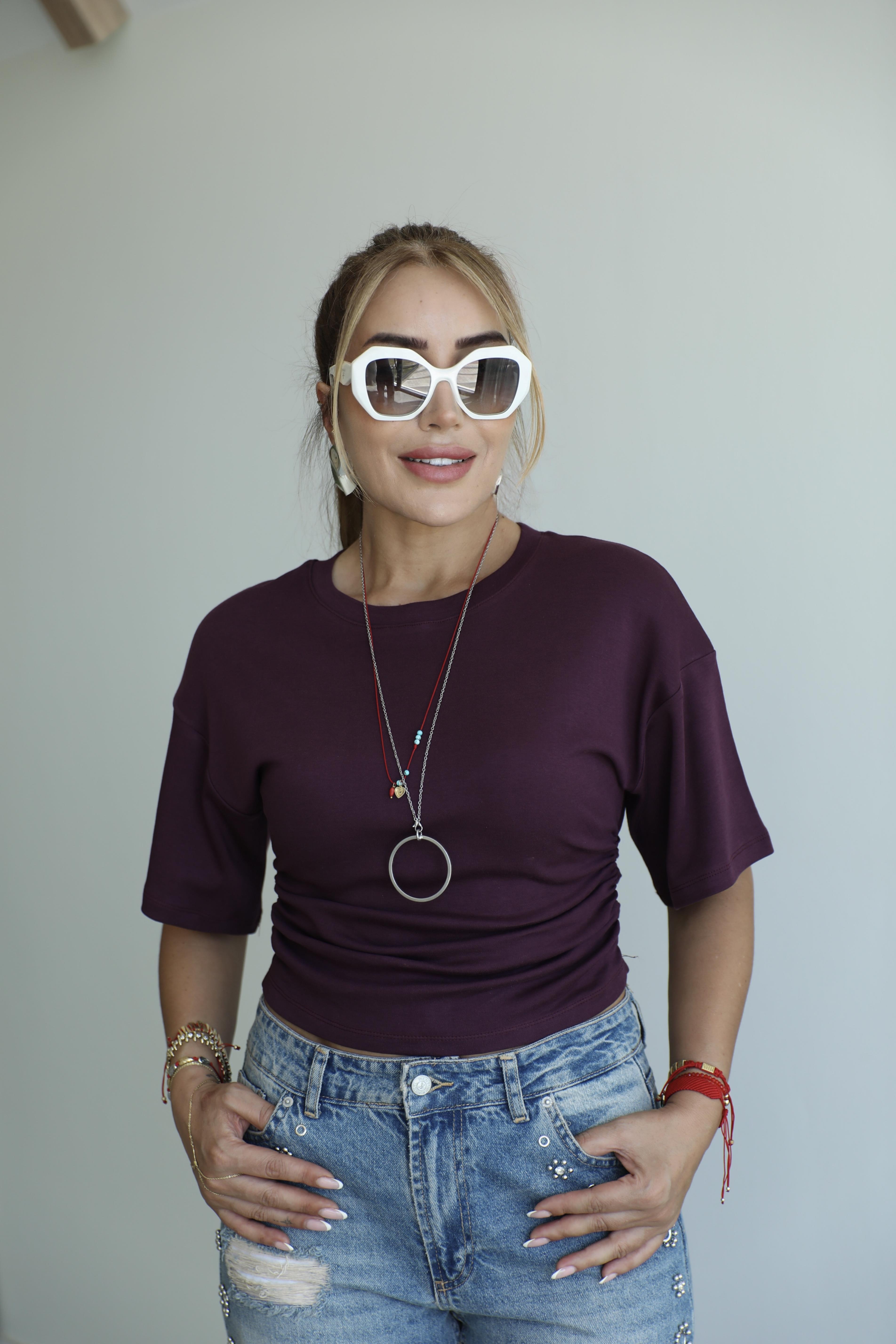 Mürdüm Büzgü Detaylı T-shirt