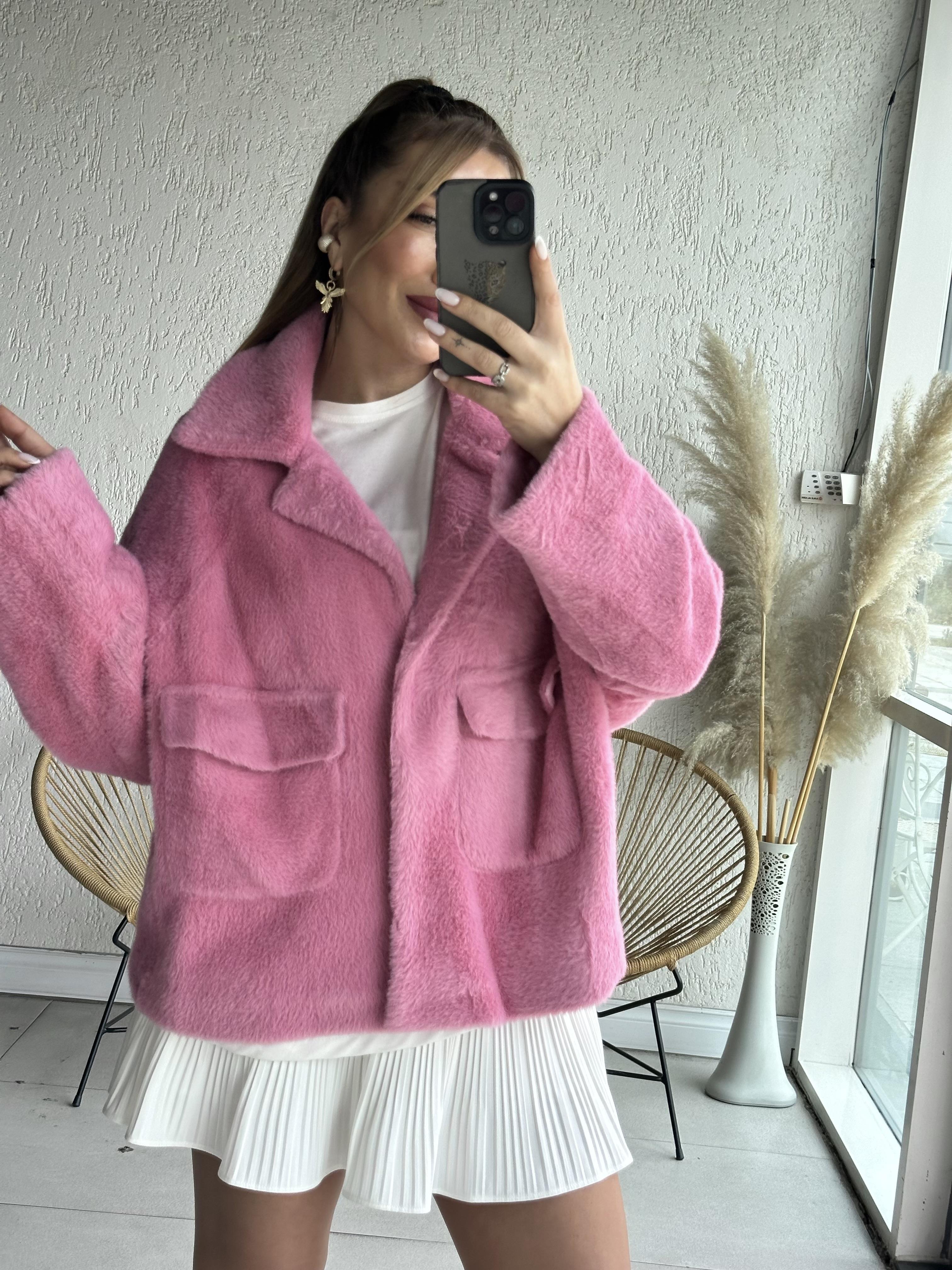 Pembe Cep Detaylı Peluş Mont