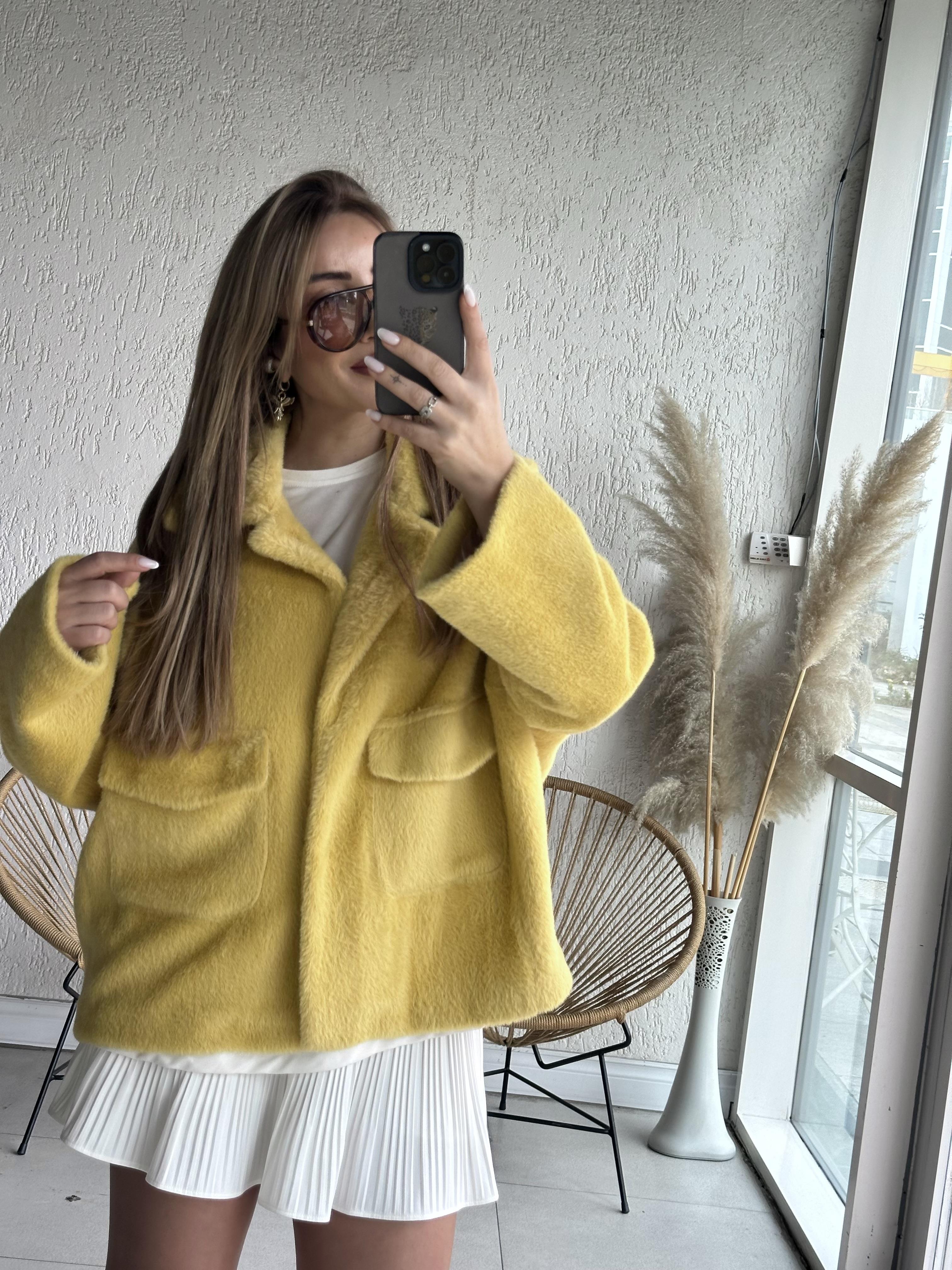 Sarı Cep Detaylı Peluş Mont