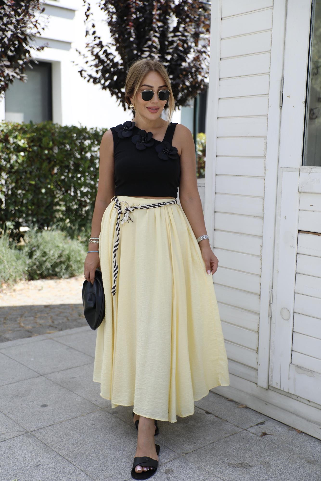 Sarı Kemer Detaylı Etek