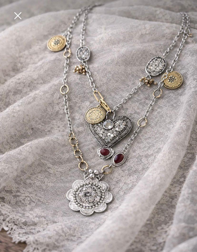 Silver Charmlı İkili Kolye