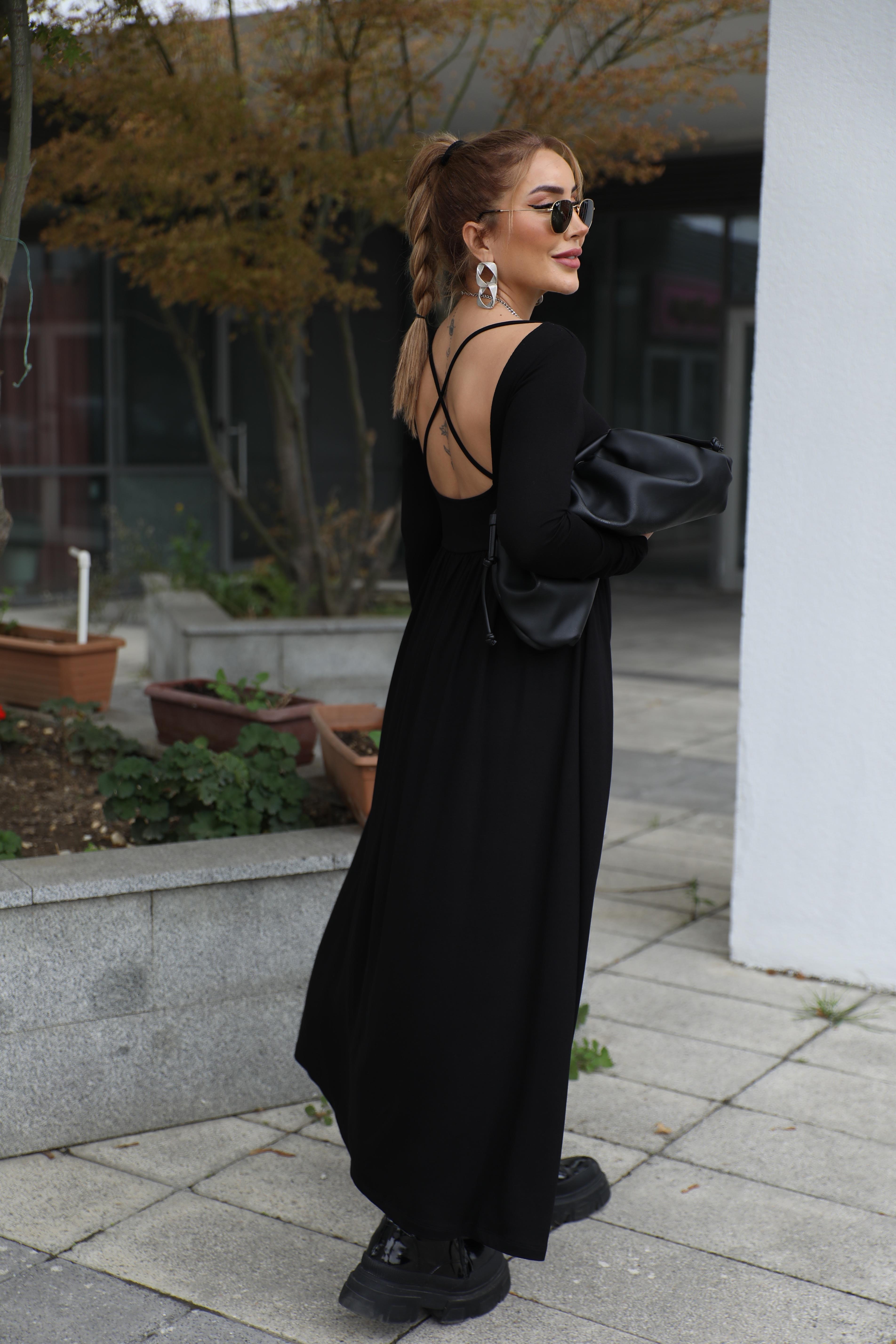 Siyah Çapraz Detaylı Triko Elbise 