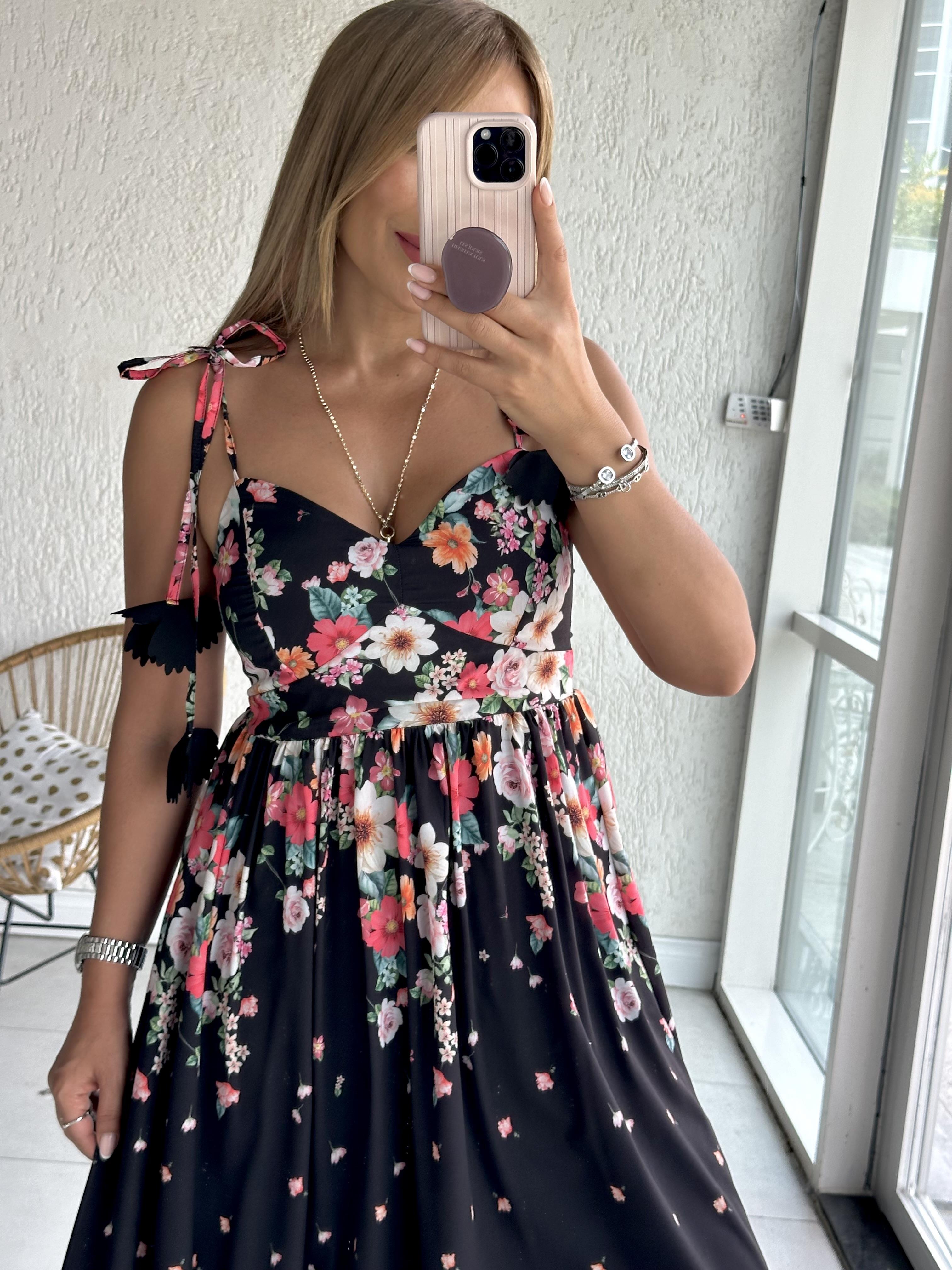 Siyah Çiçek Askı Detaylı Elbise