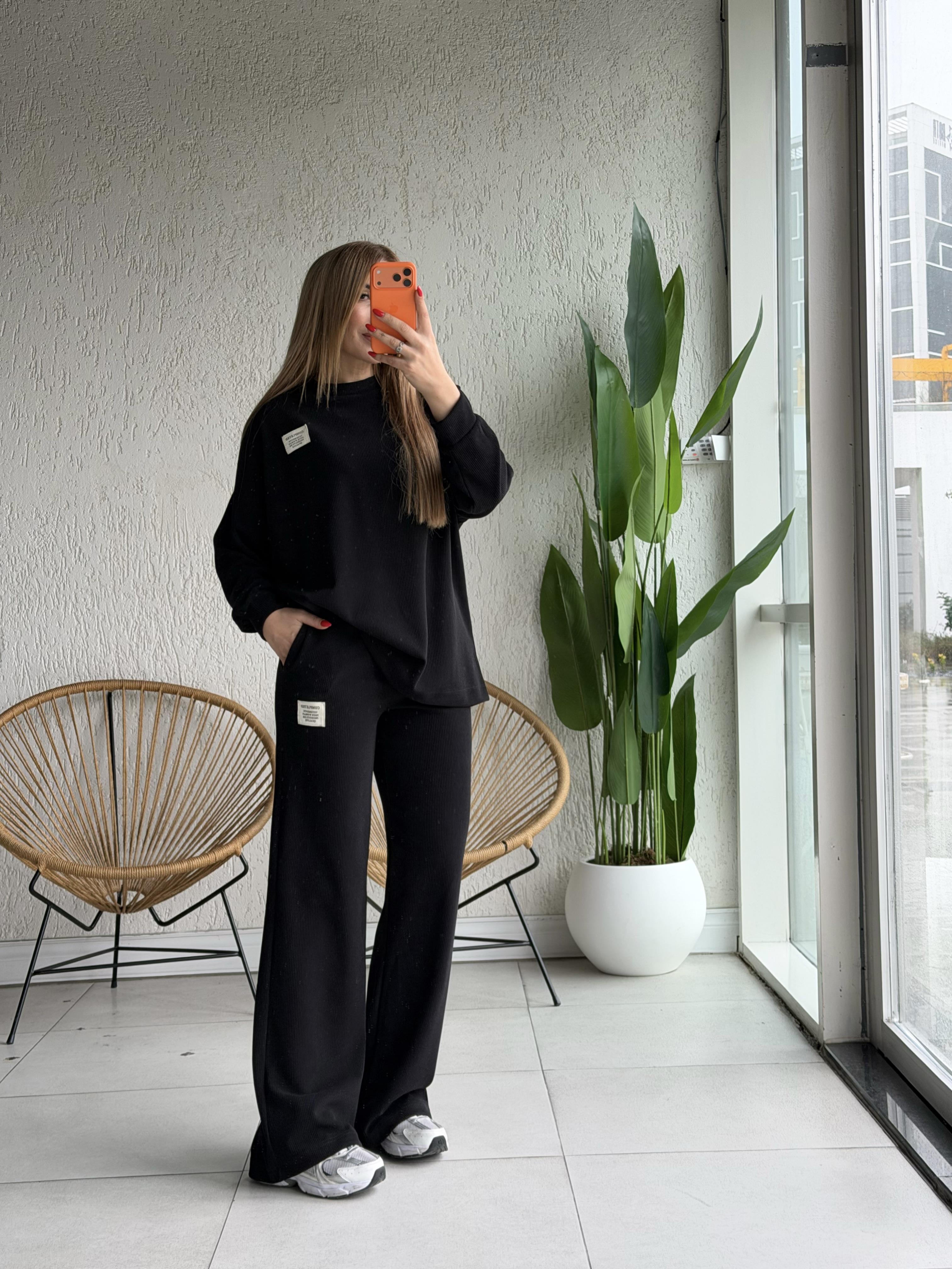 Siyah Dokulu Armalı Takım 