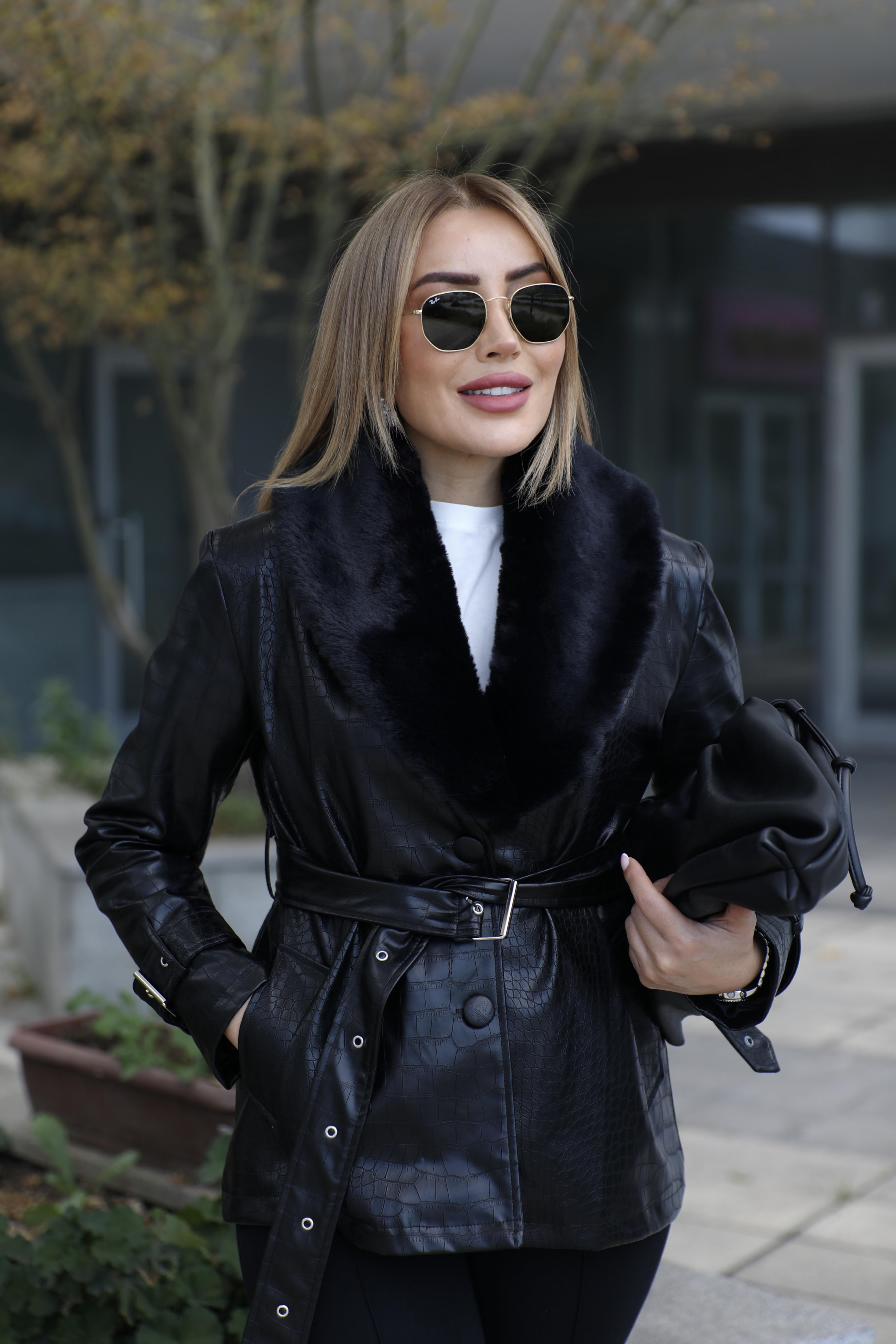 Siyah Dokulu Deri Mont