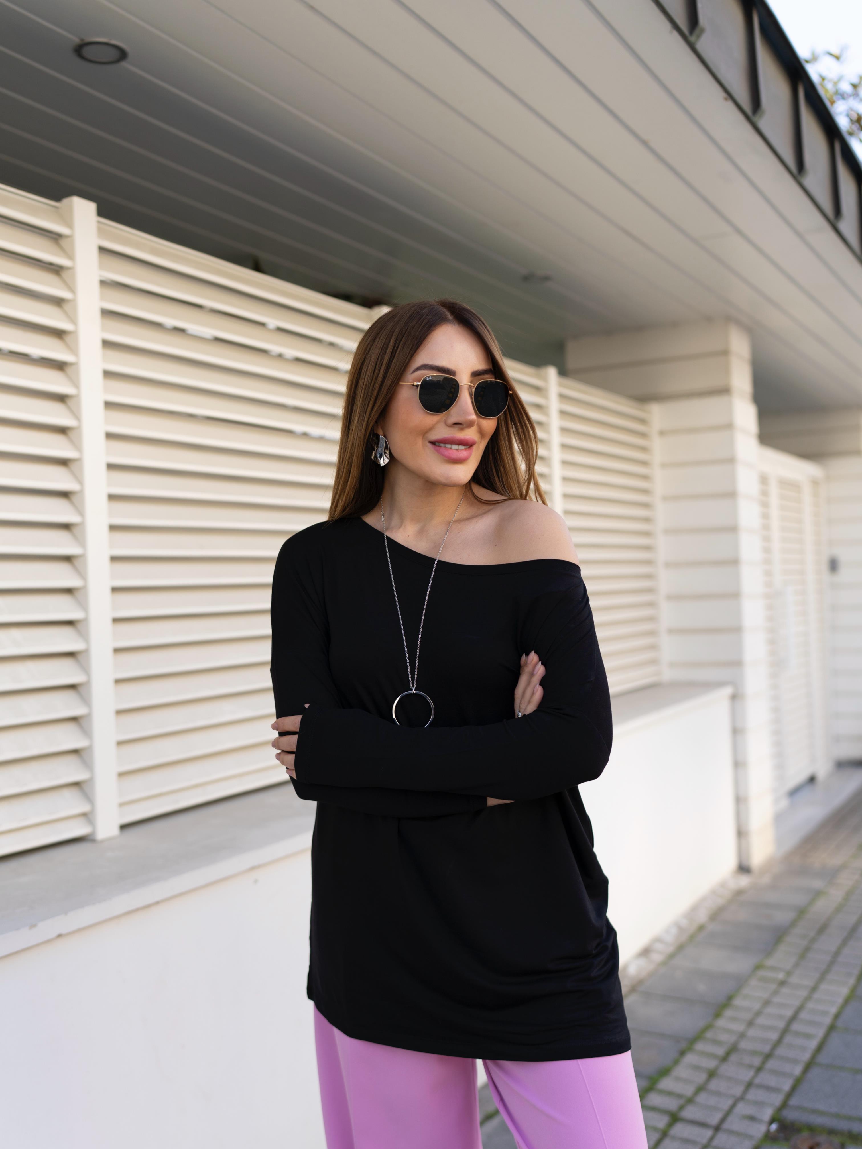 Siyah Düşük Omuz Basic T-shirt 