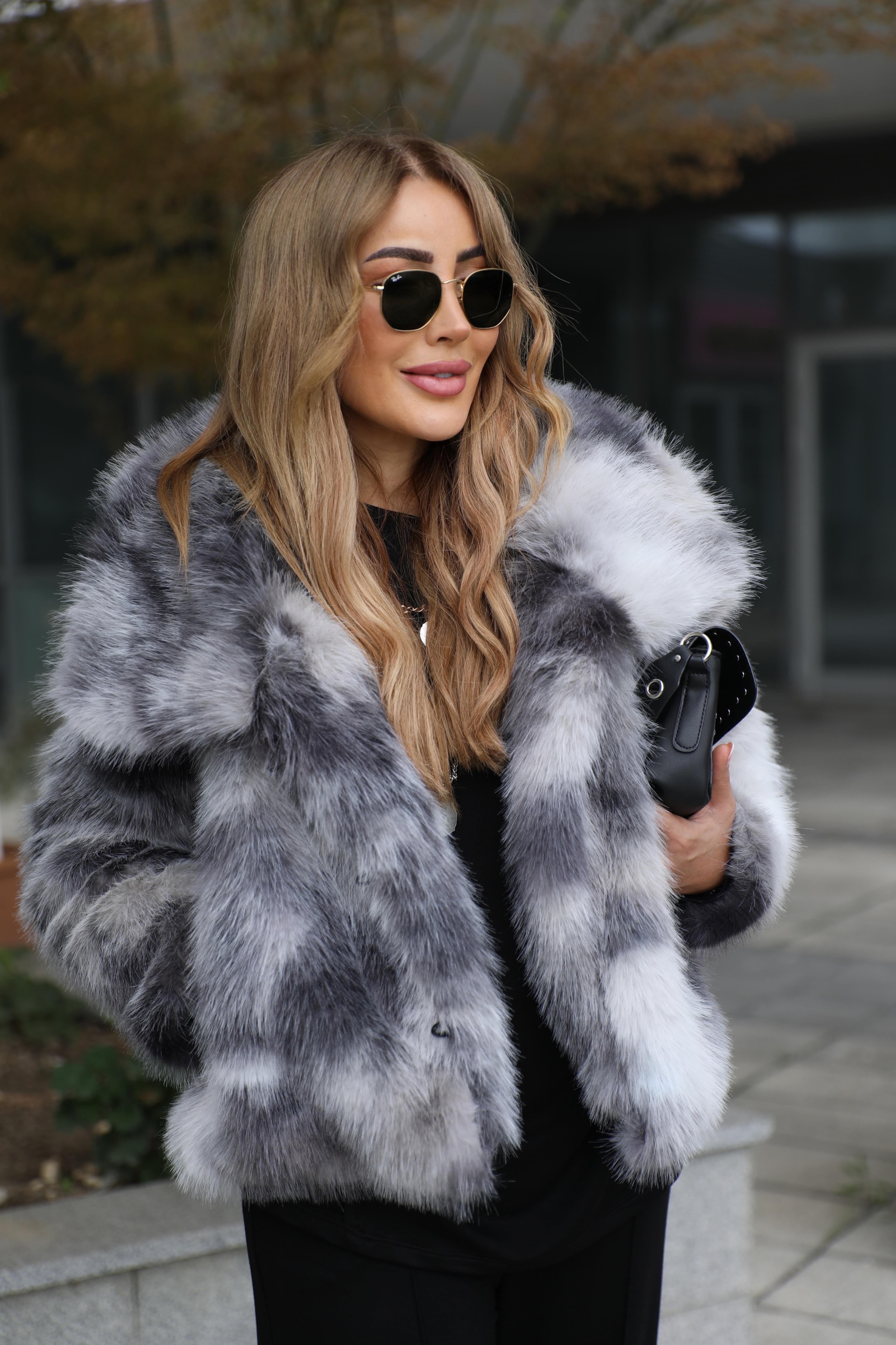 Siyah Ekru Deseni Kürk