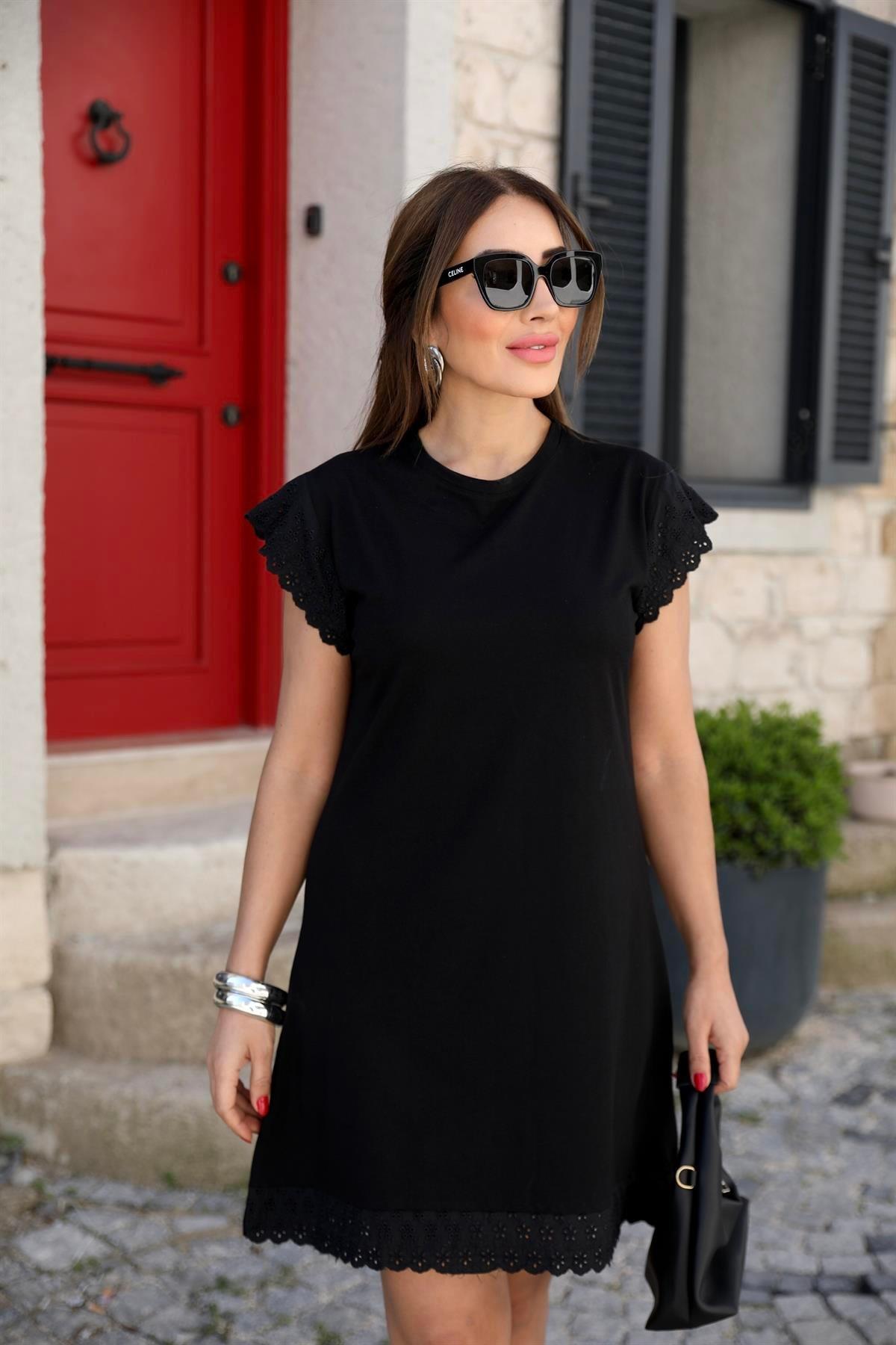 Siyah Fisto Detaylı Elbise