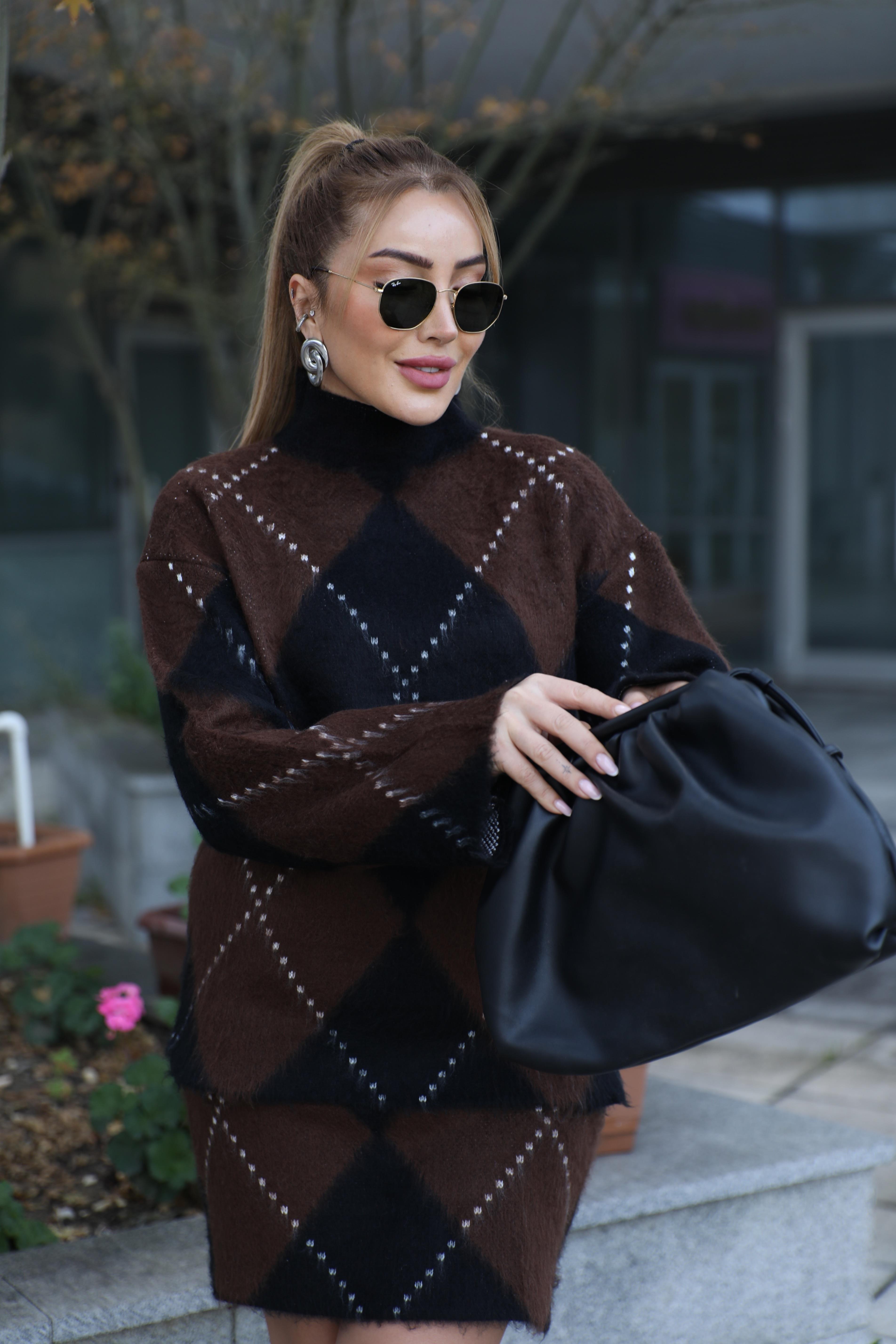 Siyah Kahve Baklava Takım 