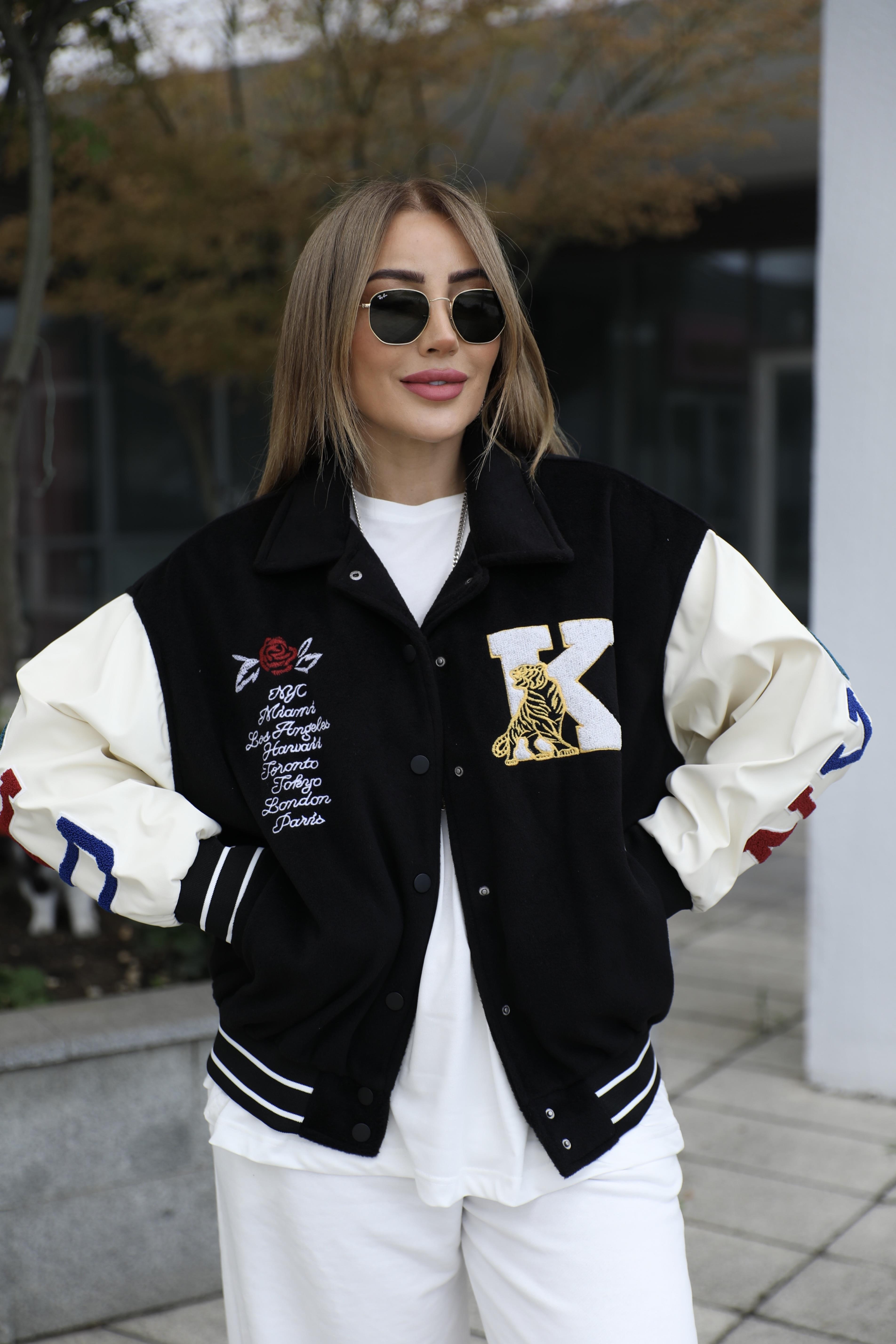 Siyah Kol Deri Detaylı Mont