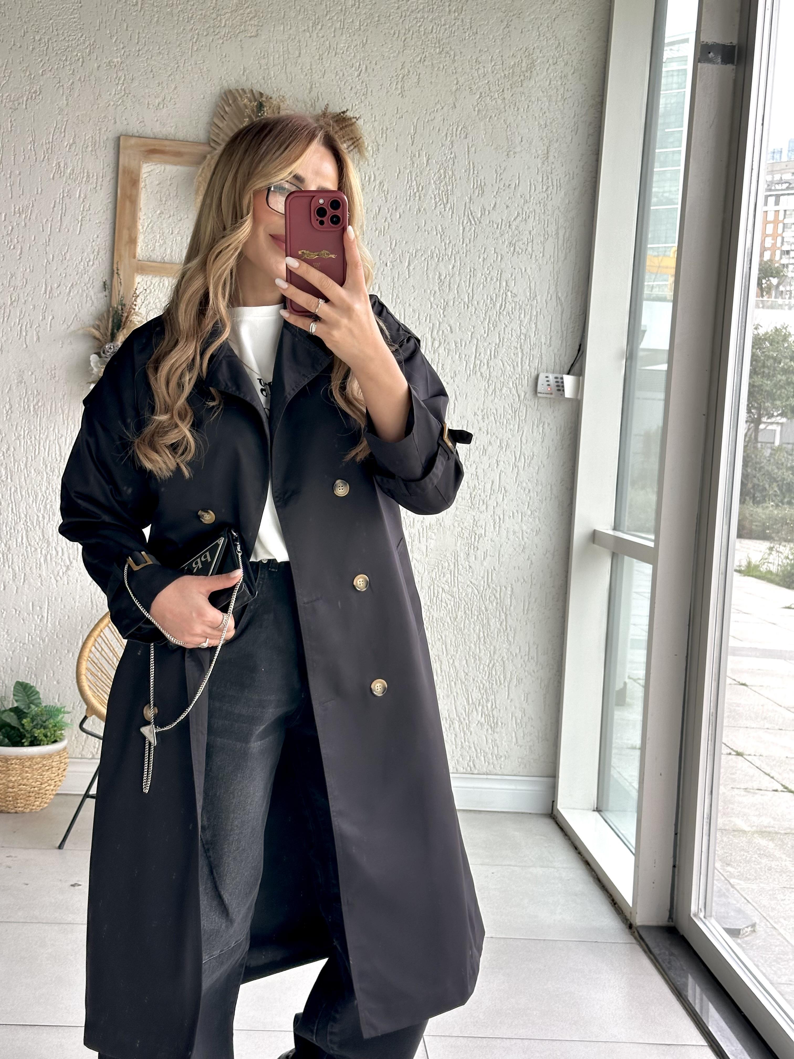 Siyah Kuşaklı Trençkot