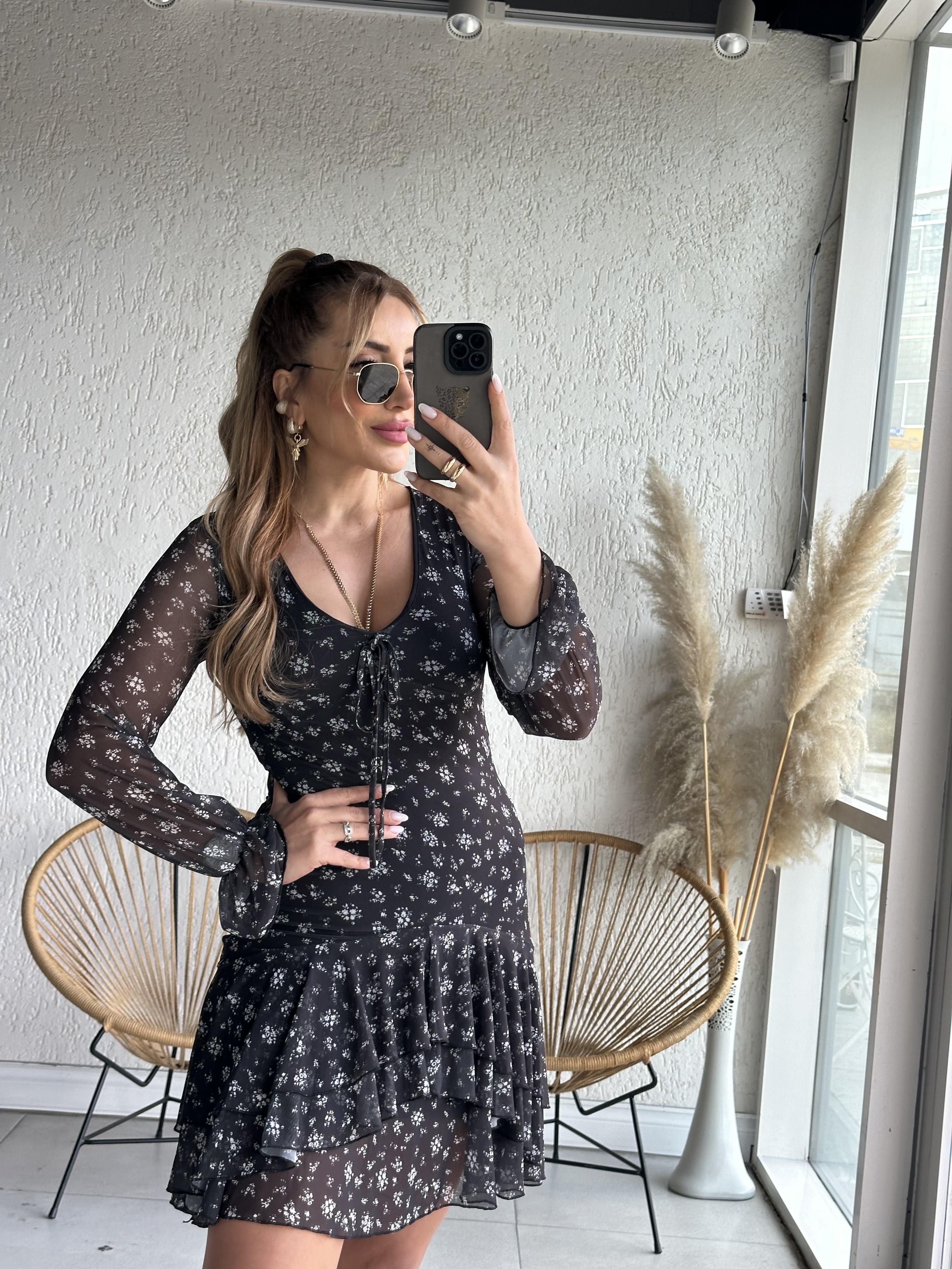 Siyah Minik Çiçekli Elbise