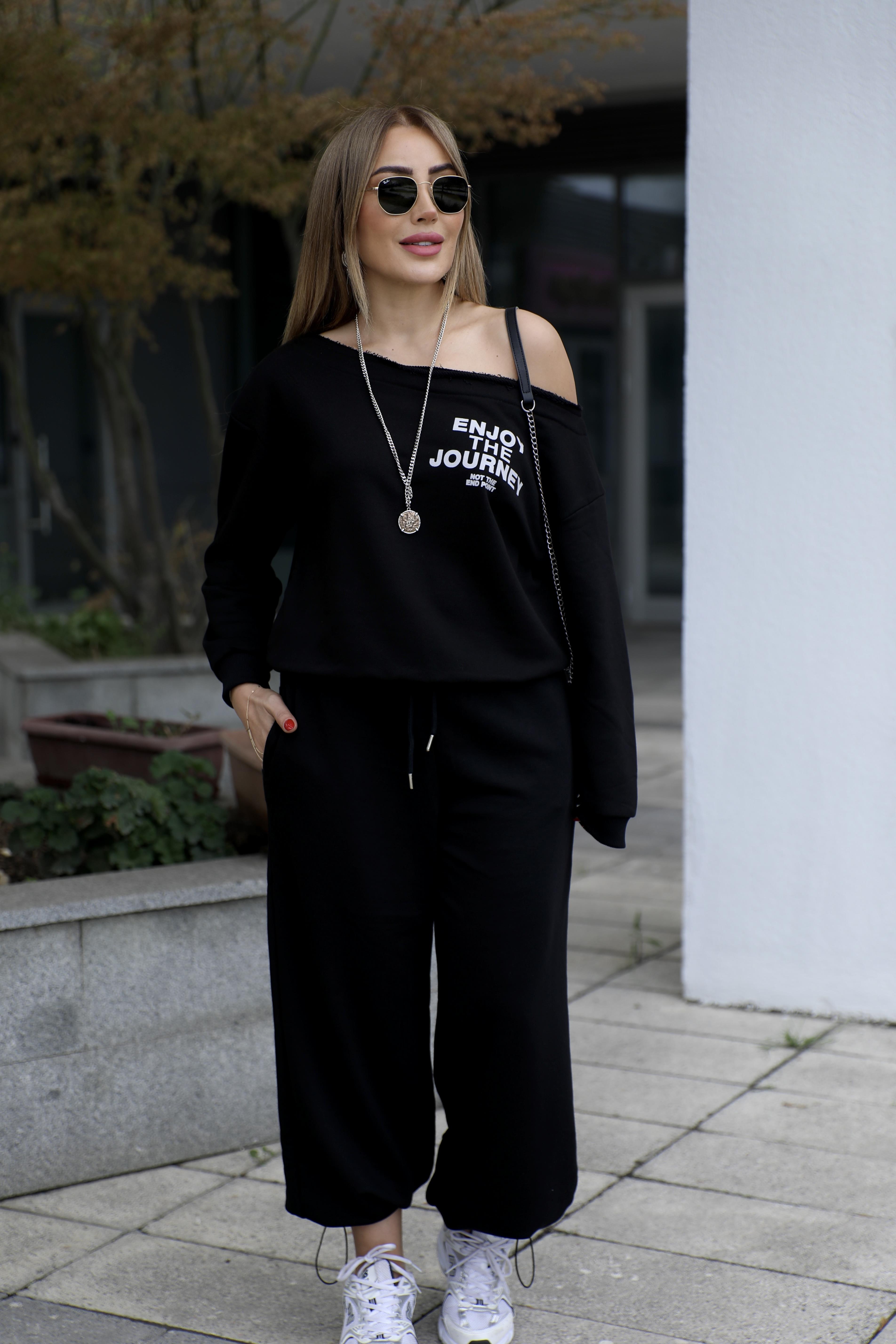 Siyah Paça Detay Eşofman 