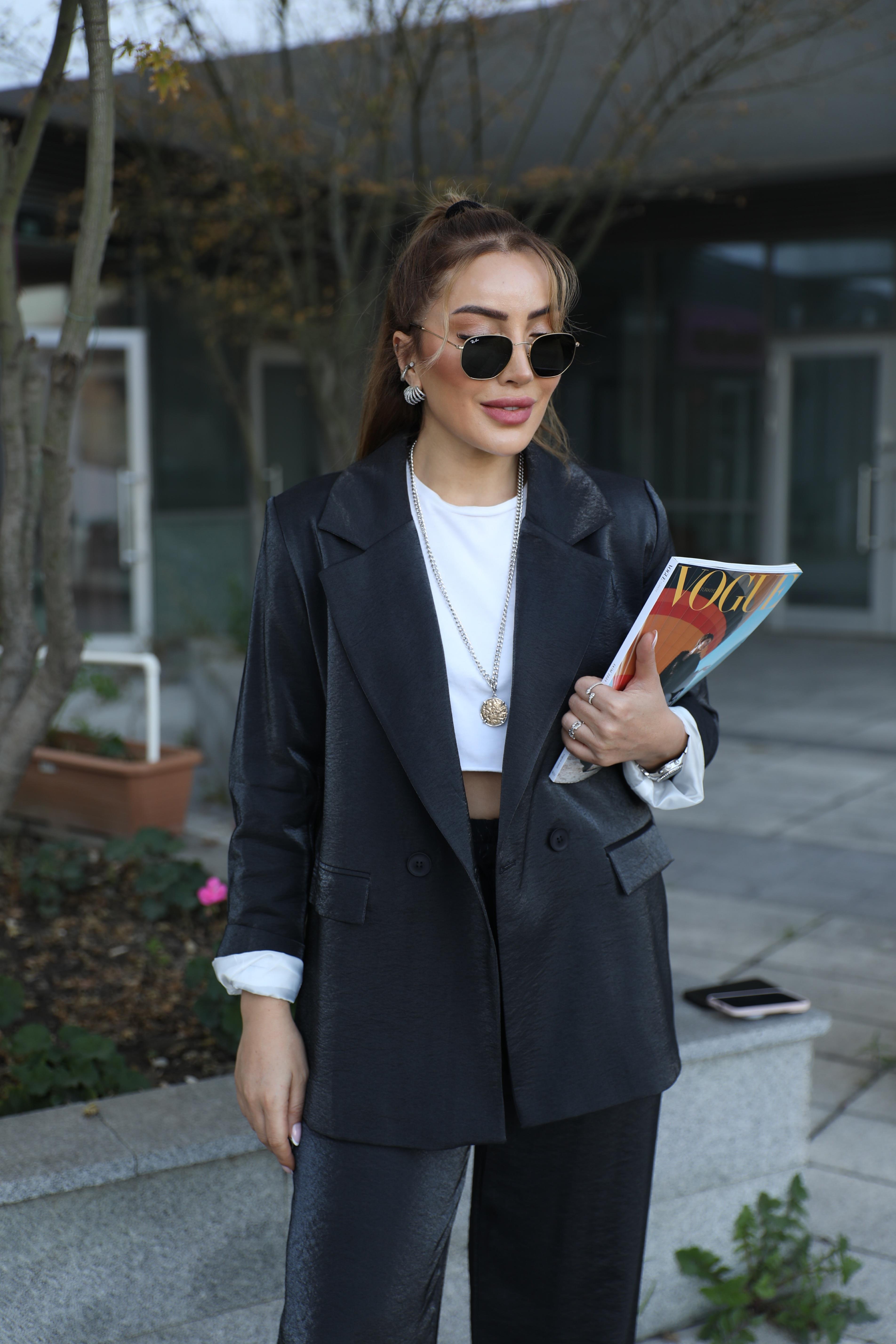 Siyah Parlak Ceket Pantolon Takım 