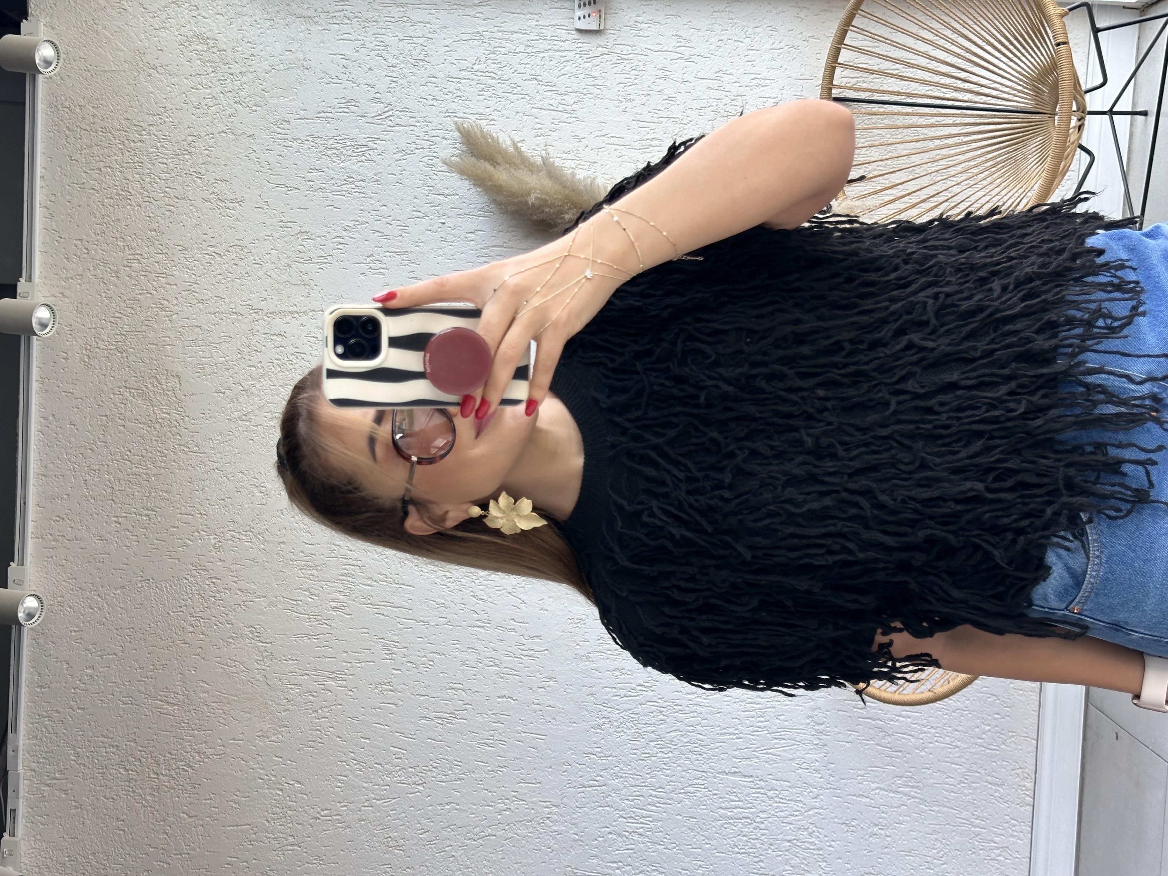 Siyah Püsküllü Triko Kazak 