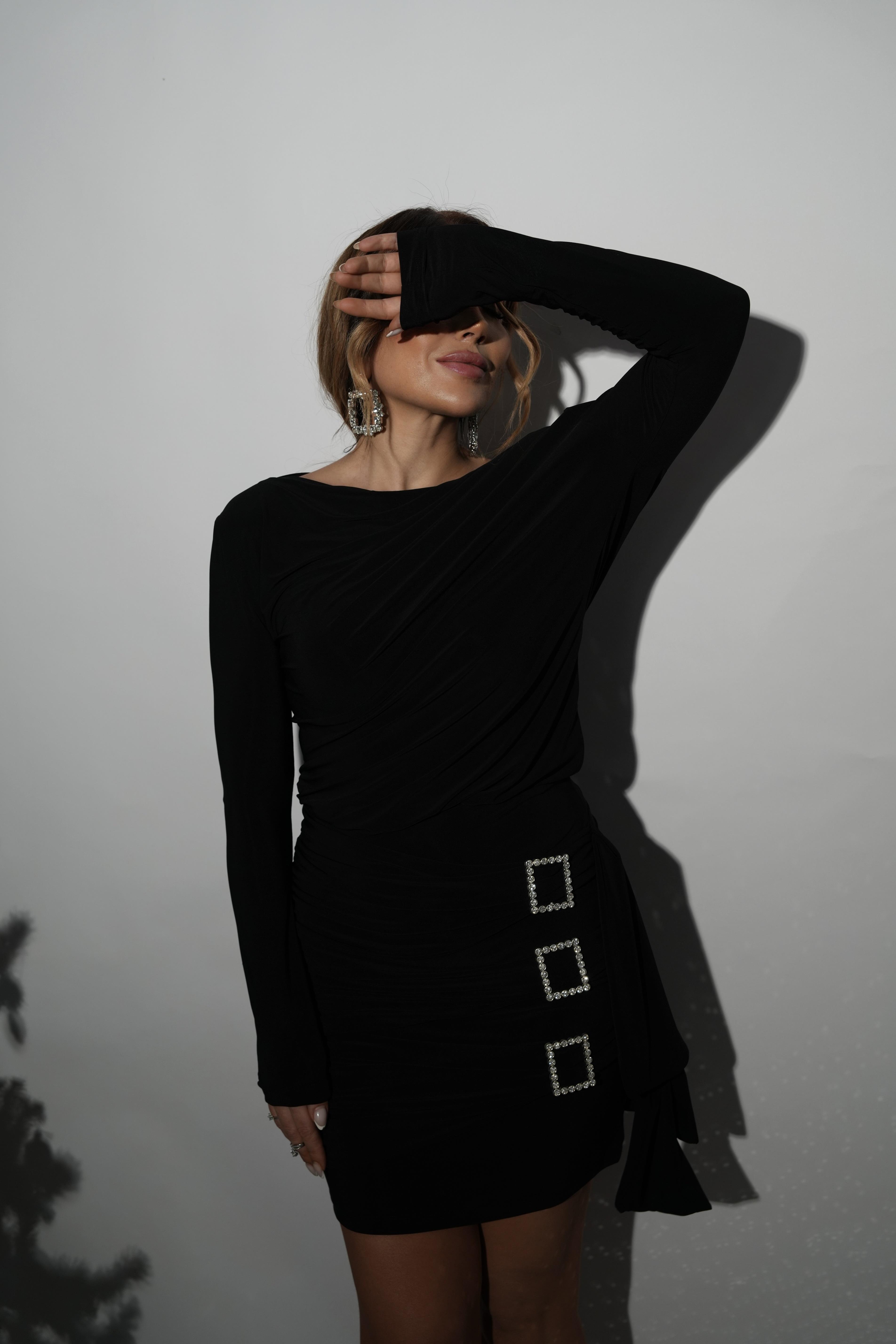 Siyah Taş Kemerli Sandy Elbise