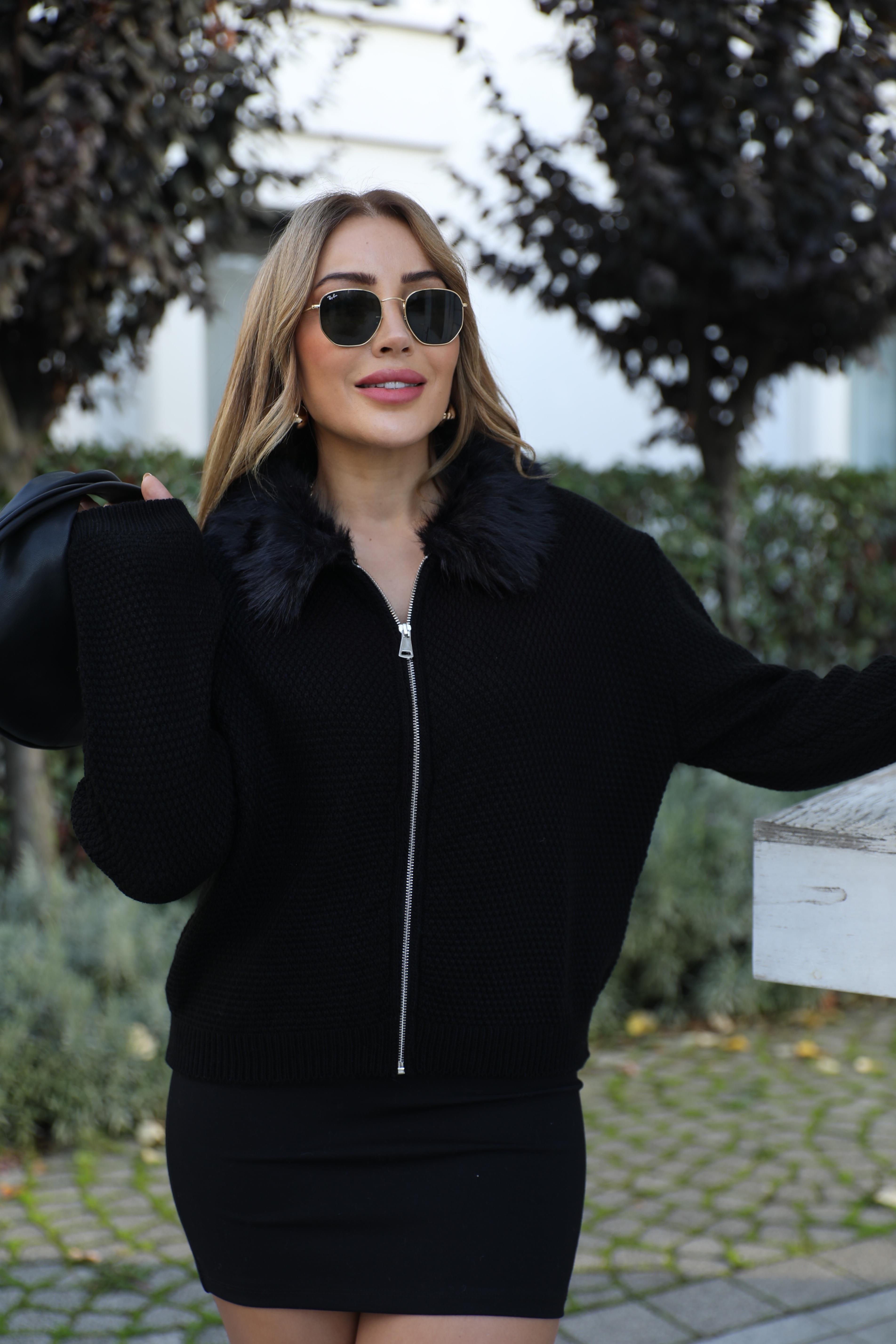 Siyah Yakası Kürk Hırka