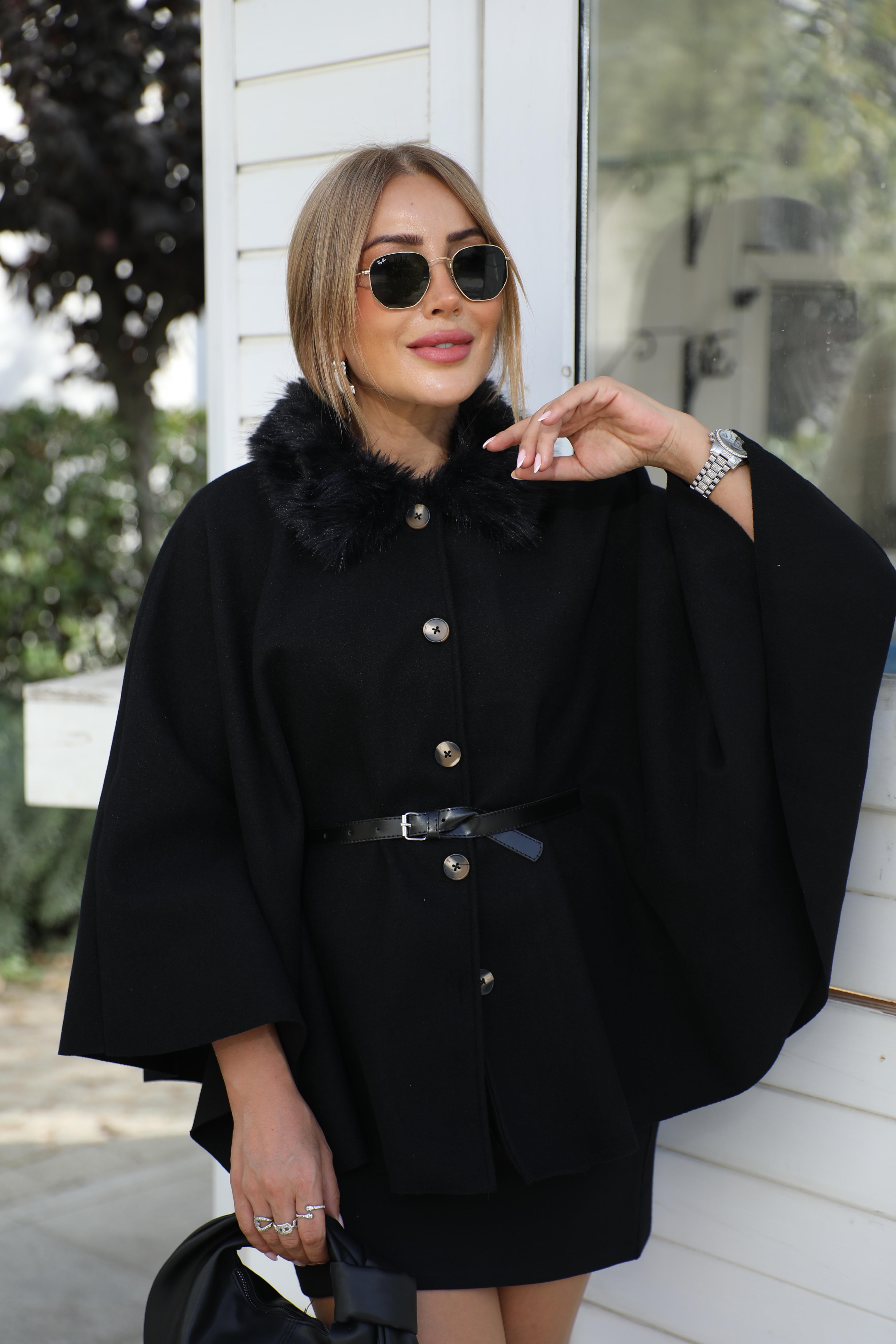 Siyah Yakası Kürklü Panço