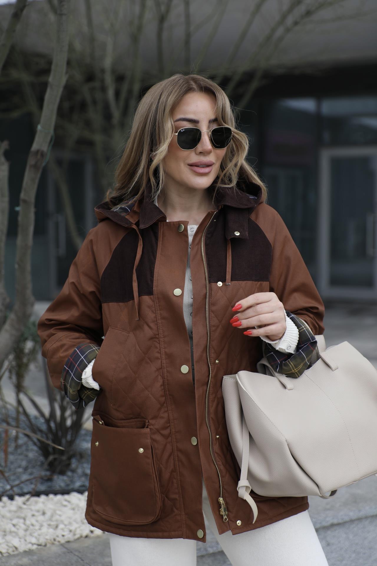 Taba Tasarım Kadife Detaylı Mont