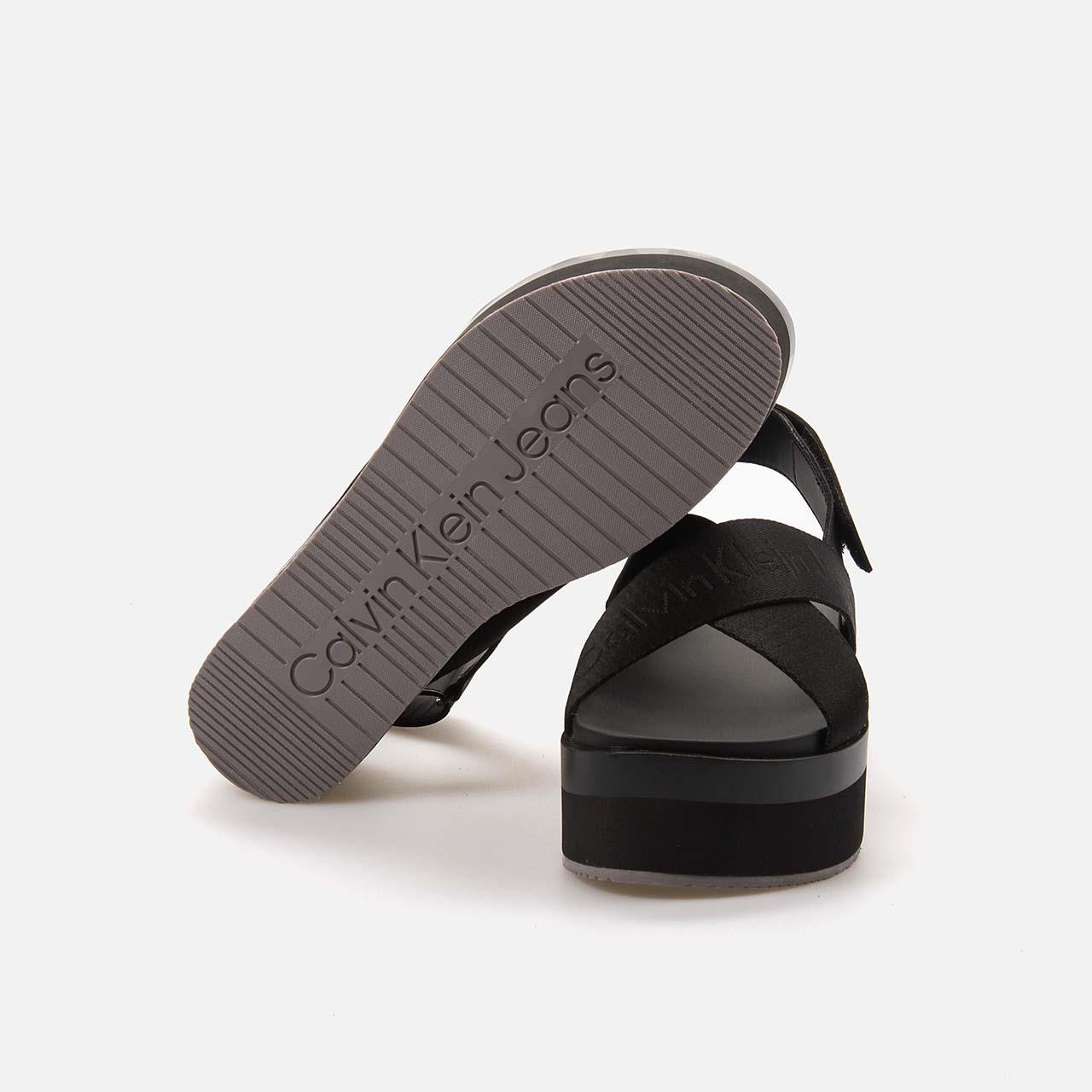 Calvin Klein  Dolgu Topuklu Kadın Sandalet YW0YW01362
